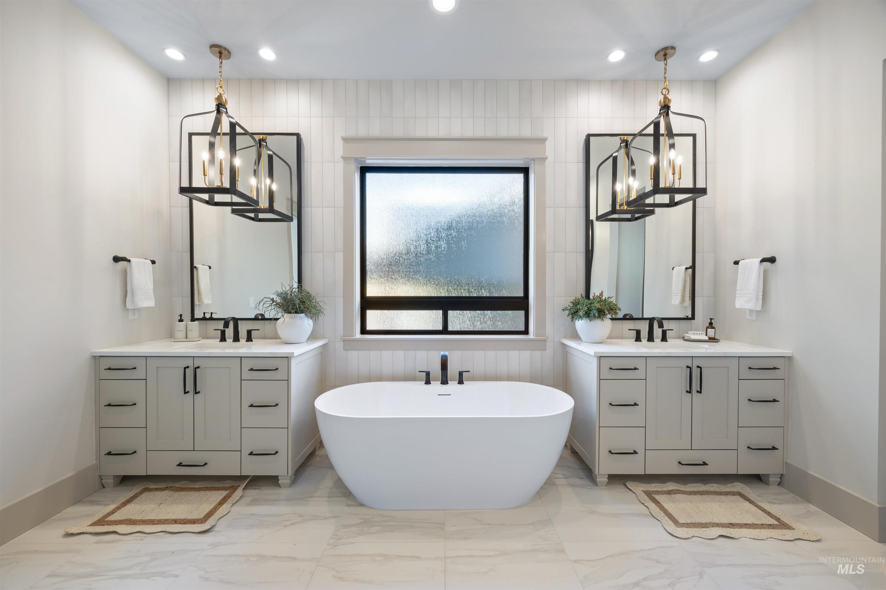 10685 N Badger Canyon Pl., Boise, Idaho 83714, 4 Bedrooms, 3.5 Bathrooms, Residential For Sale, Price $1,599,777,MLS 98974393