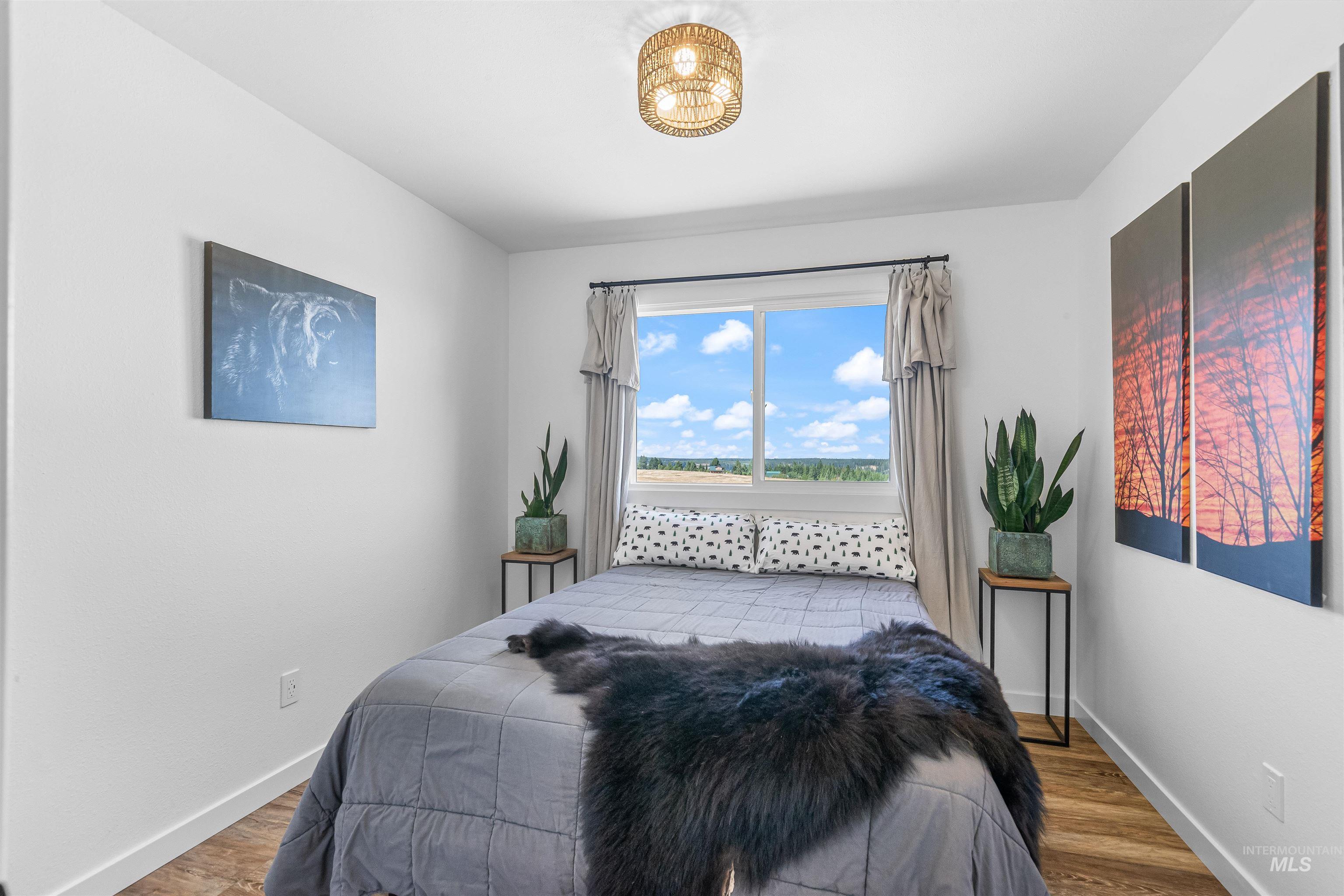 123 Glory Ln, Orofino, Idaho 83544, 3 Bedrooms, 3 Bathrooms, Residential For Sale, Price $549,000,MLS 98974398