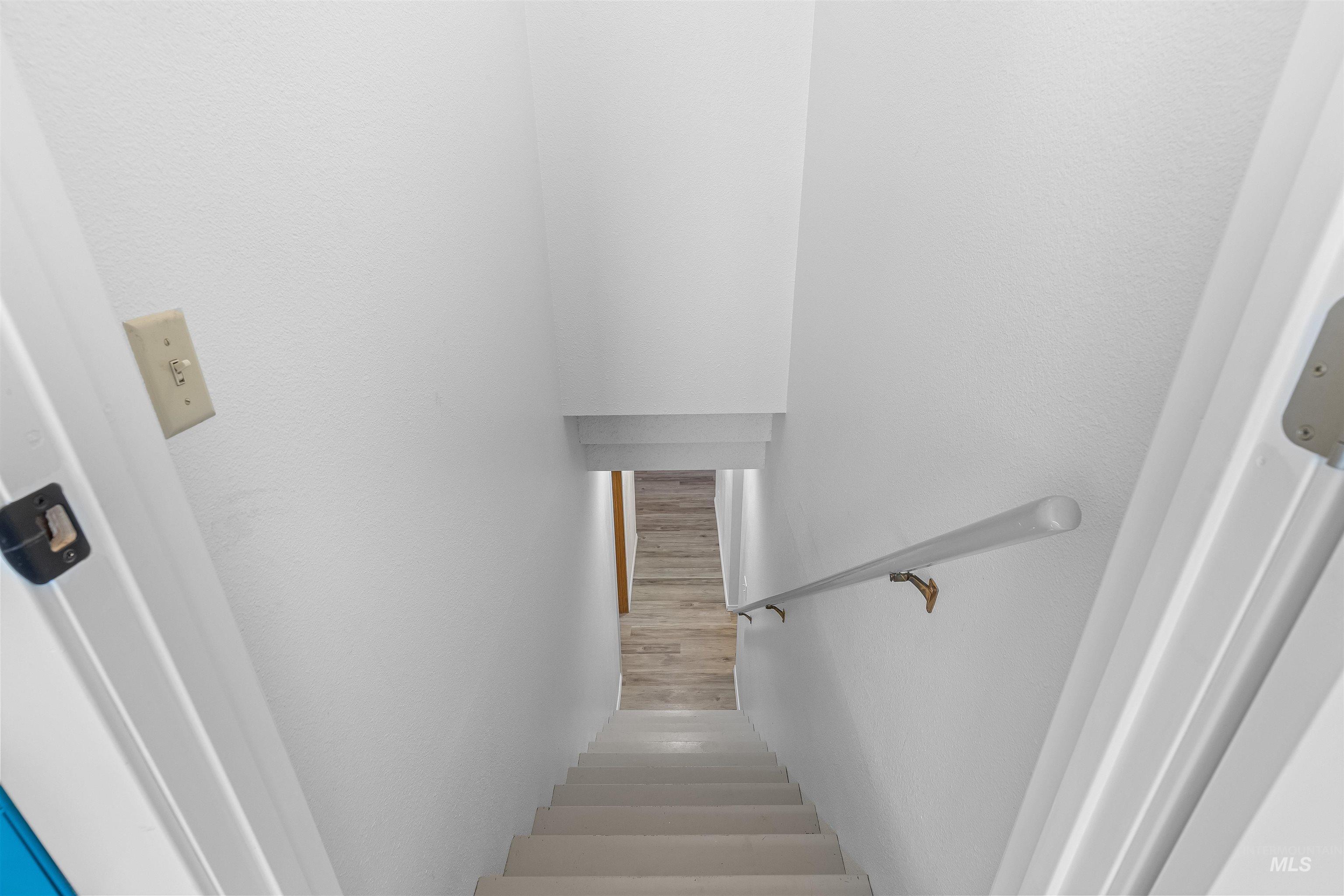 123 Glory Ln, Orofino, Idaho 83544, 3 Bedrooms, 3 Bathrooms, Residential For Sale, Price $549,000,MLS 98974398