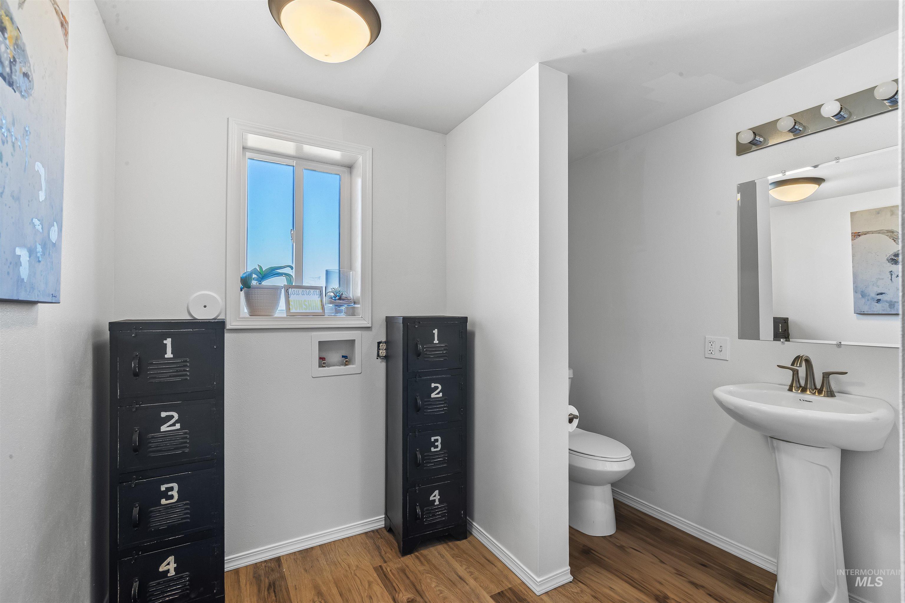 123 Glory Ln, Orofino, Idaho 83544, 3 Bedrooms, 3 Bathrooms, Residential For Sale, Price $549,000,MLS 98974398