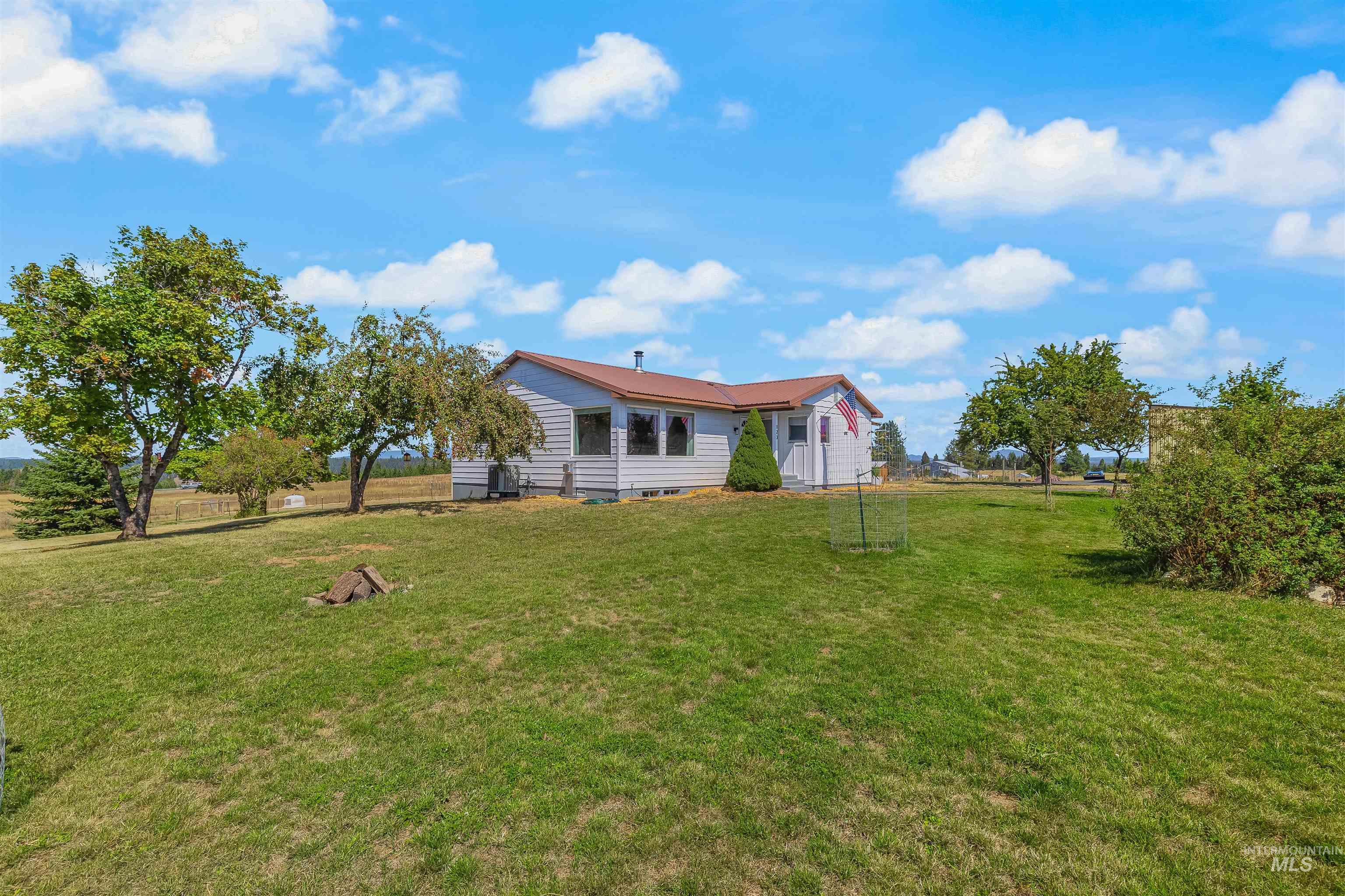 123 Glory Ln, Orofino, Idaho 83544, 3 Bedrooms, 3 Bathrooms, Residential For Sale, Price $549,000,MLS 98974398
