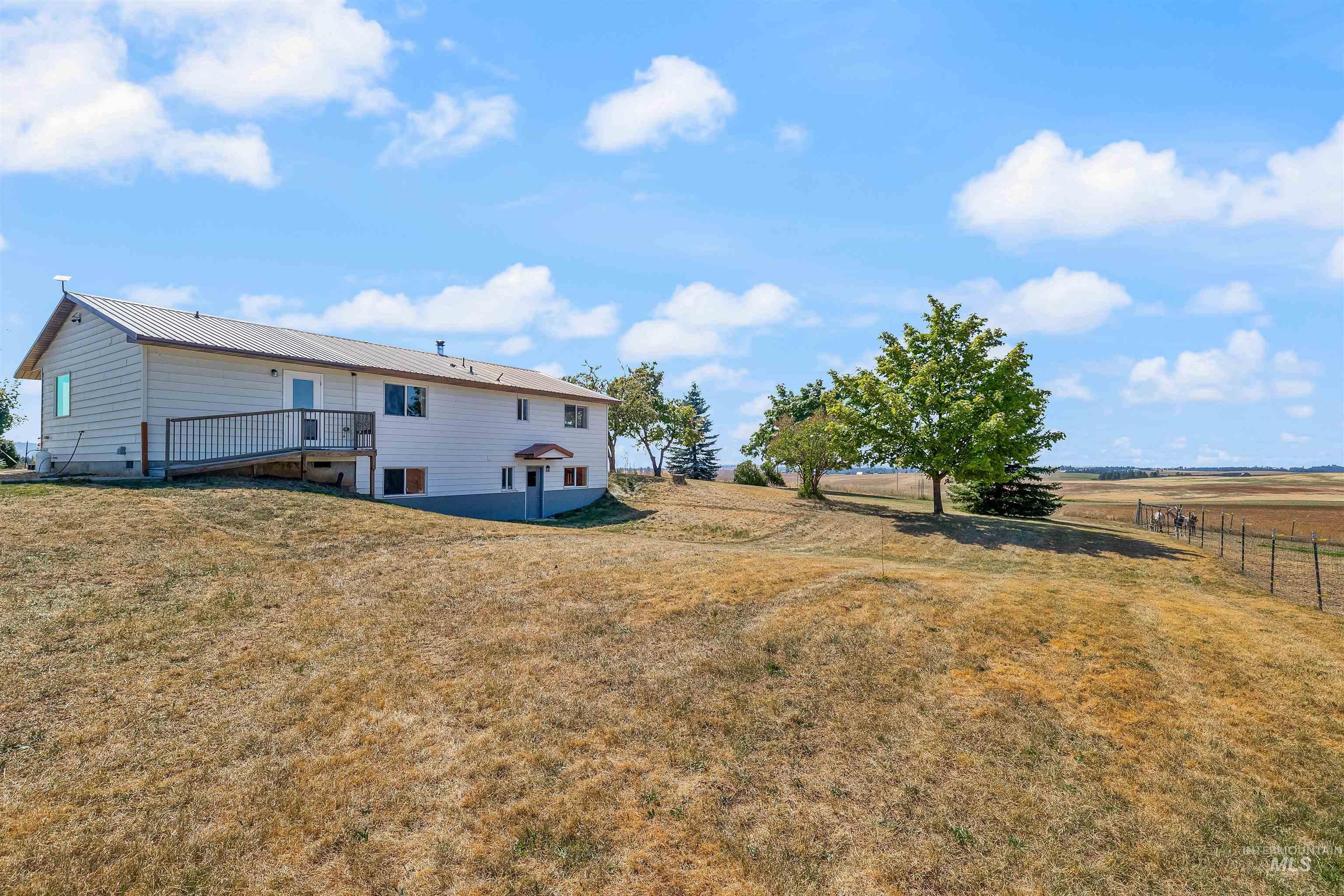 123 Glory Ln, Orofino, Idaho 83544, 3 Bedrooms, 3 Bathrooms, Residential For Sale, Price $549,000,MLS 98974398