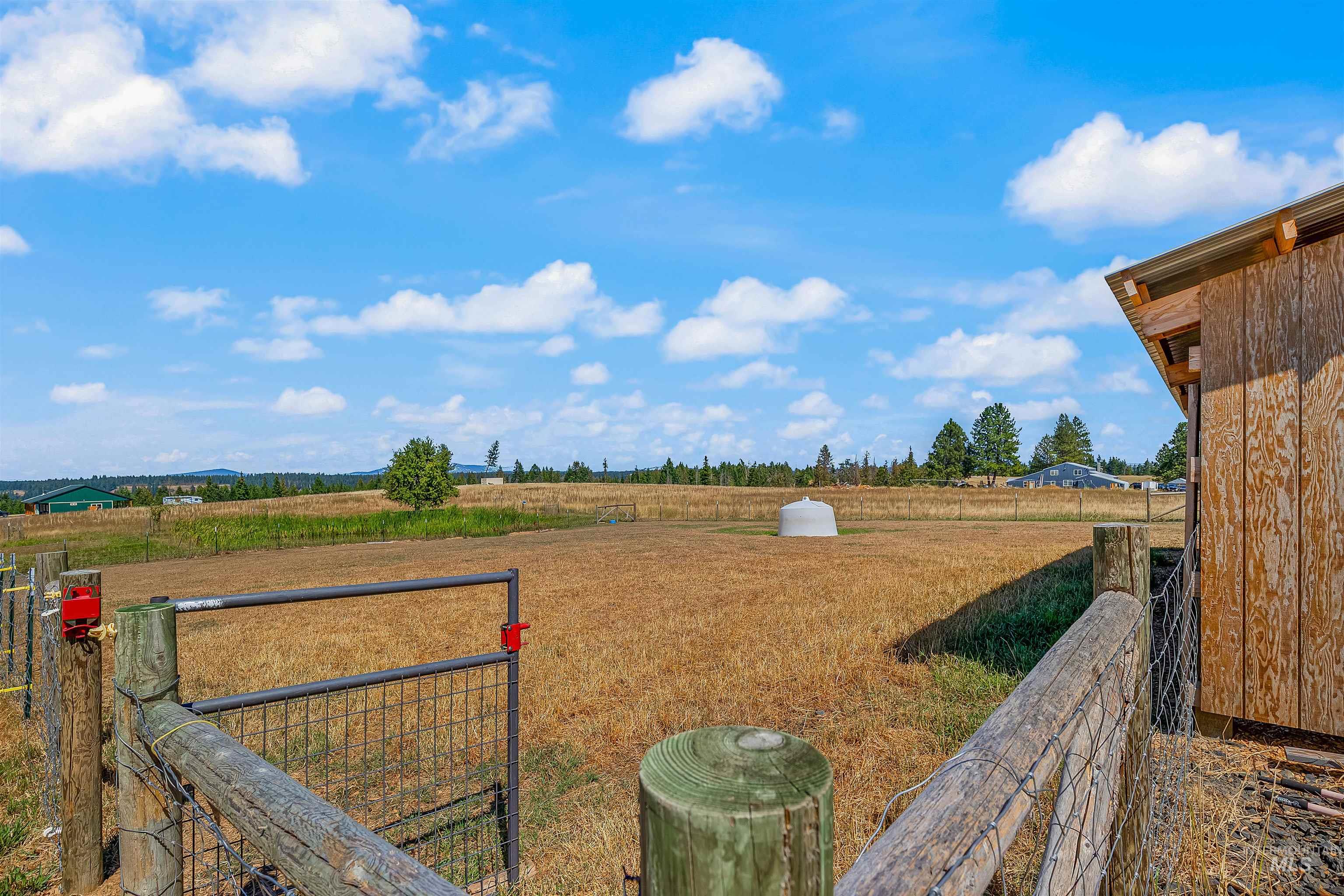 123 Glory Ln, Orofino, Idaho 83544, 3 Bedrooms, 3 Bathrooms, Residential For Sale, Price $549,000,MLS 98974398