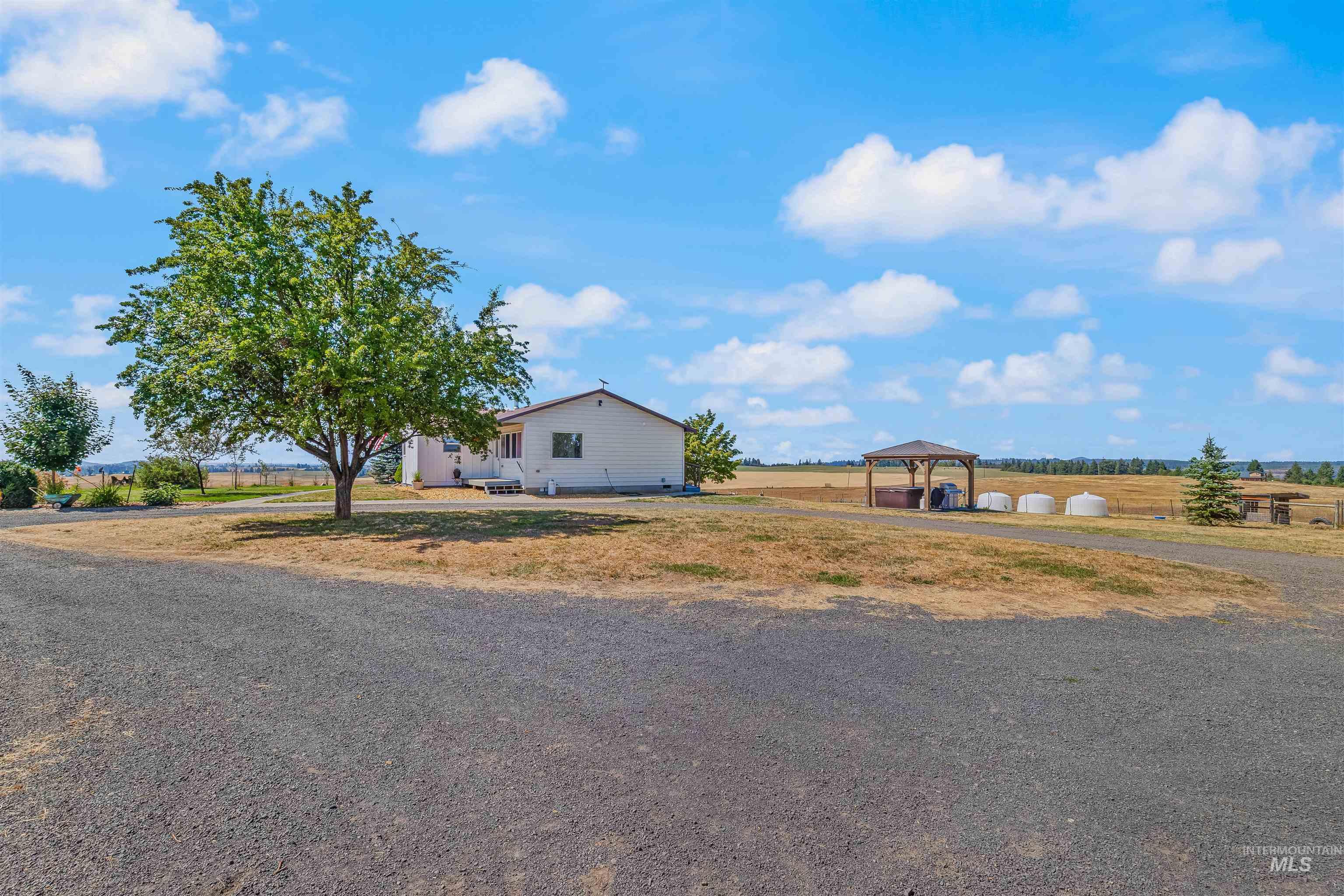 123 Glory Ln, Orofino, Idaho 83544, 3 Bedrooms, 3 Bathrooms, Residential For Sale, Price $549,000,MLS 98974398
