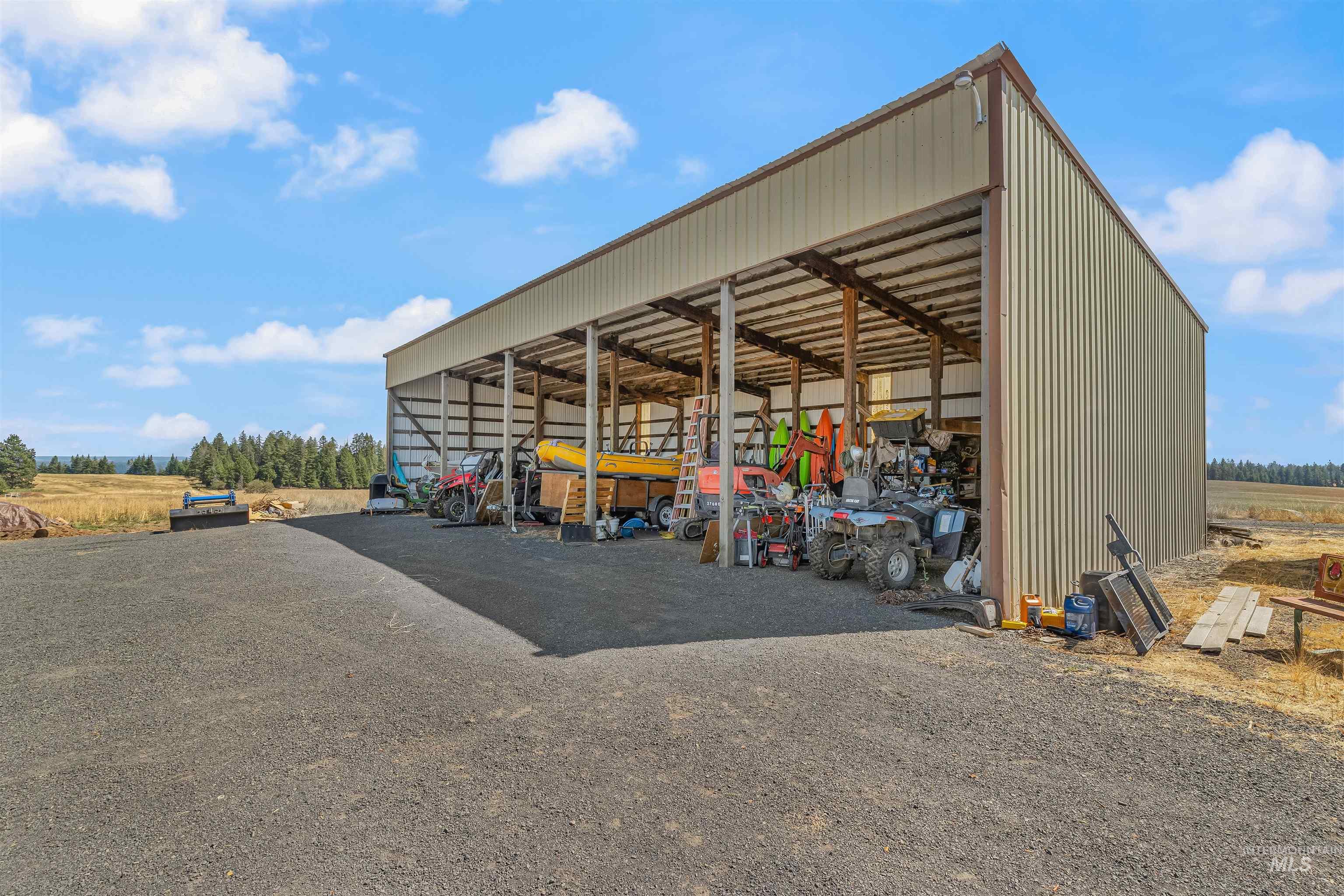 123 Glory Ln, Orofino, Idaho 83544, 3 Bedrooms, 3 Bathrooms, Residential For Sale, Price $549,000,MLS 98974398