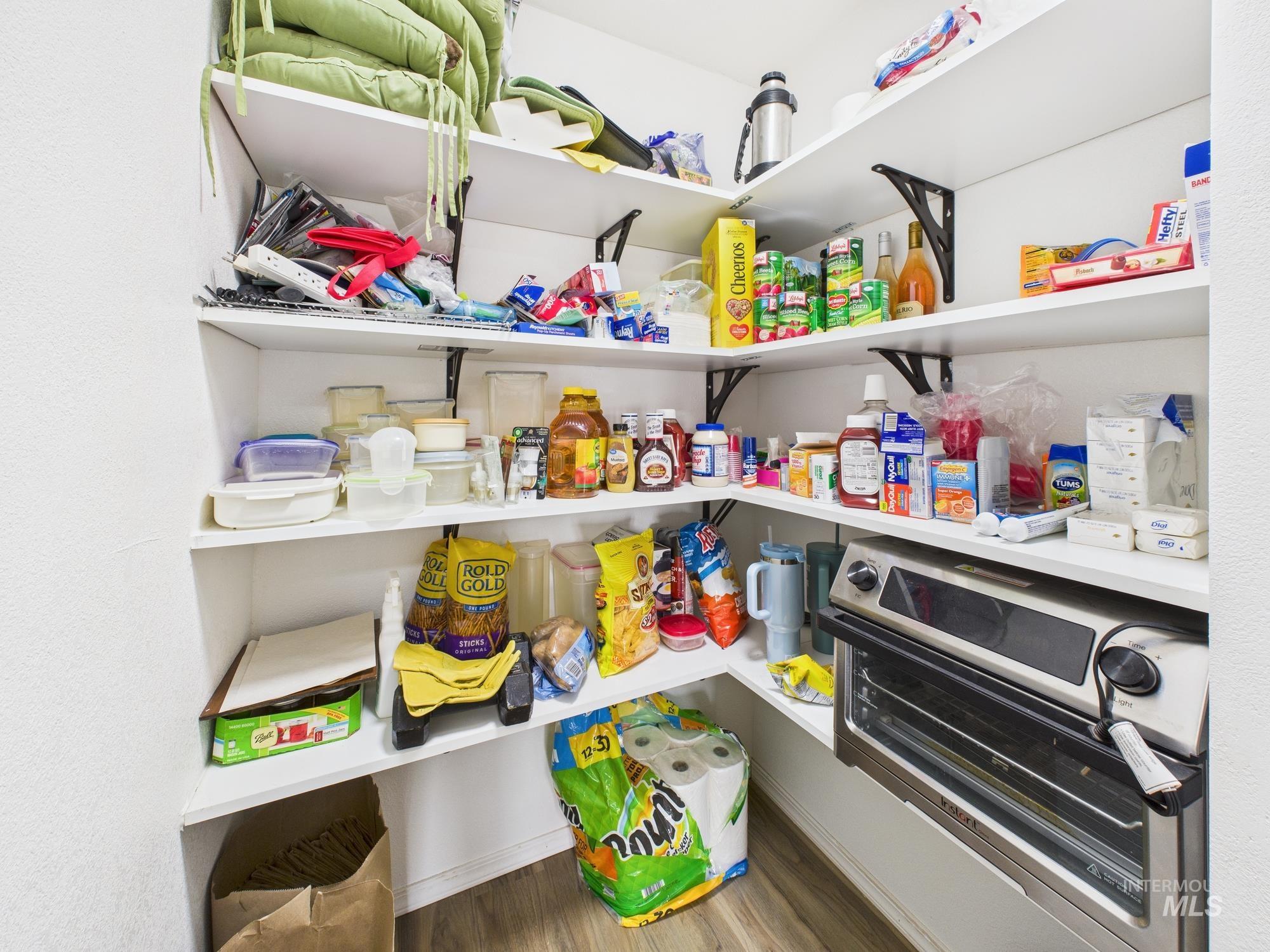 1086 Highland, Mesa, Idaho 83643, 3 Bedrooms, 2 Bathrooms, Residential For Sale, Price $525,000,MLS 98974401