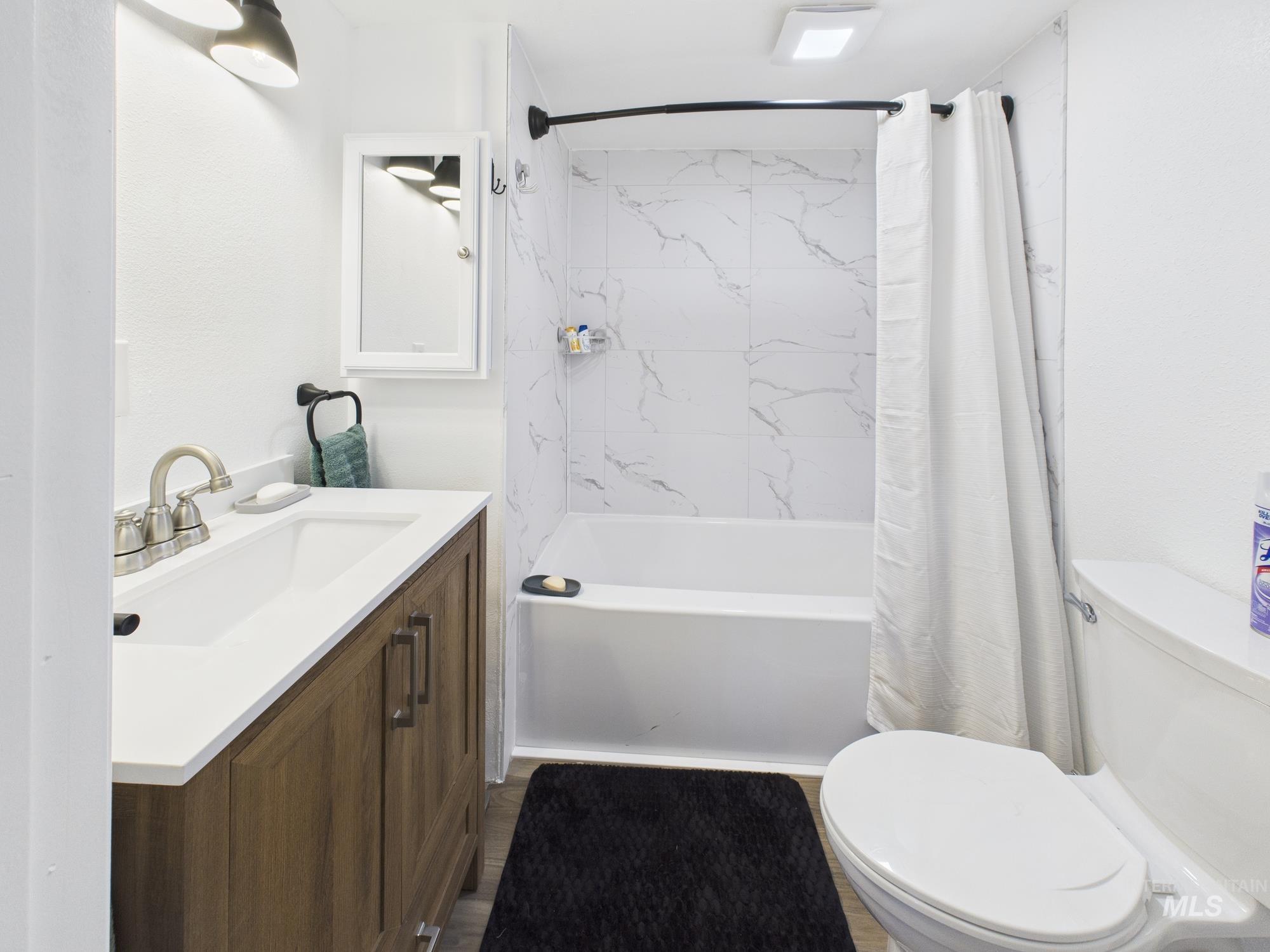 1086 Highland, Mesa, Idaho 83643, 3 Bedrooms, 2 Bathrooms, Residential For Sale, Price $525,000,MLS 98974401