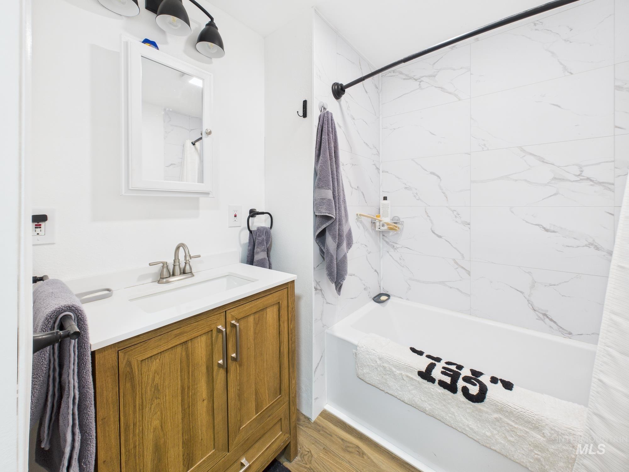 1086 Highland, Mesa, Idaho 83643, 3 Bedrooms, 2 Bathrooms, Residential For Sale, Price $525,000,MLS 98974401