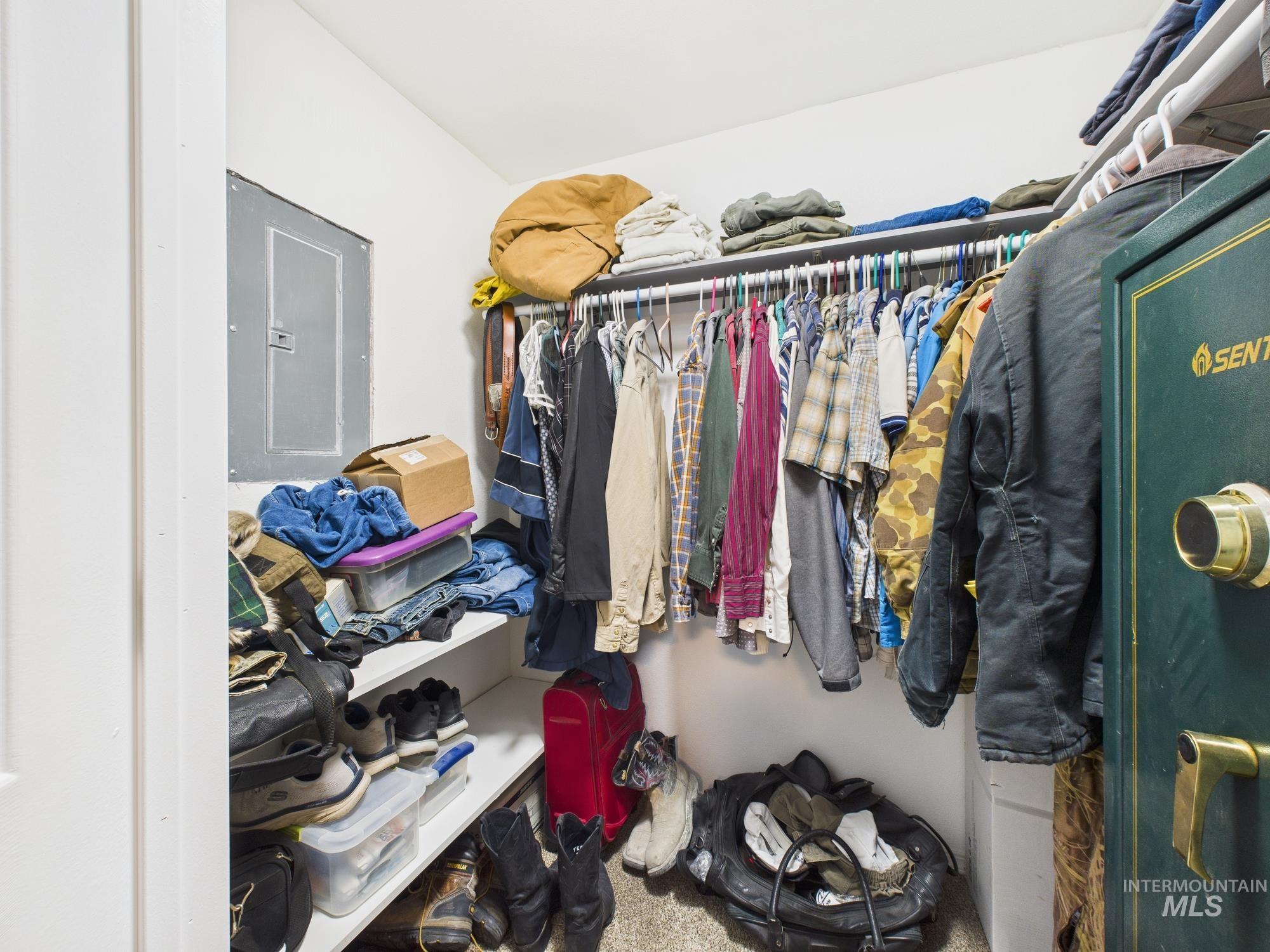 1086 Highland, Mesa, Idaho 83643, 3 Bedrooms, 2 Bathrooms, Residential For Sale, Price $525,000,MLS 98974401