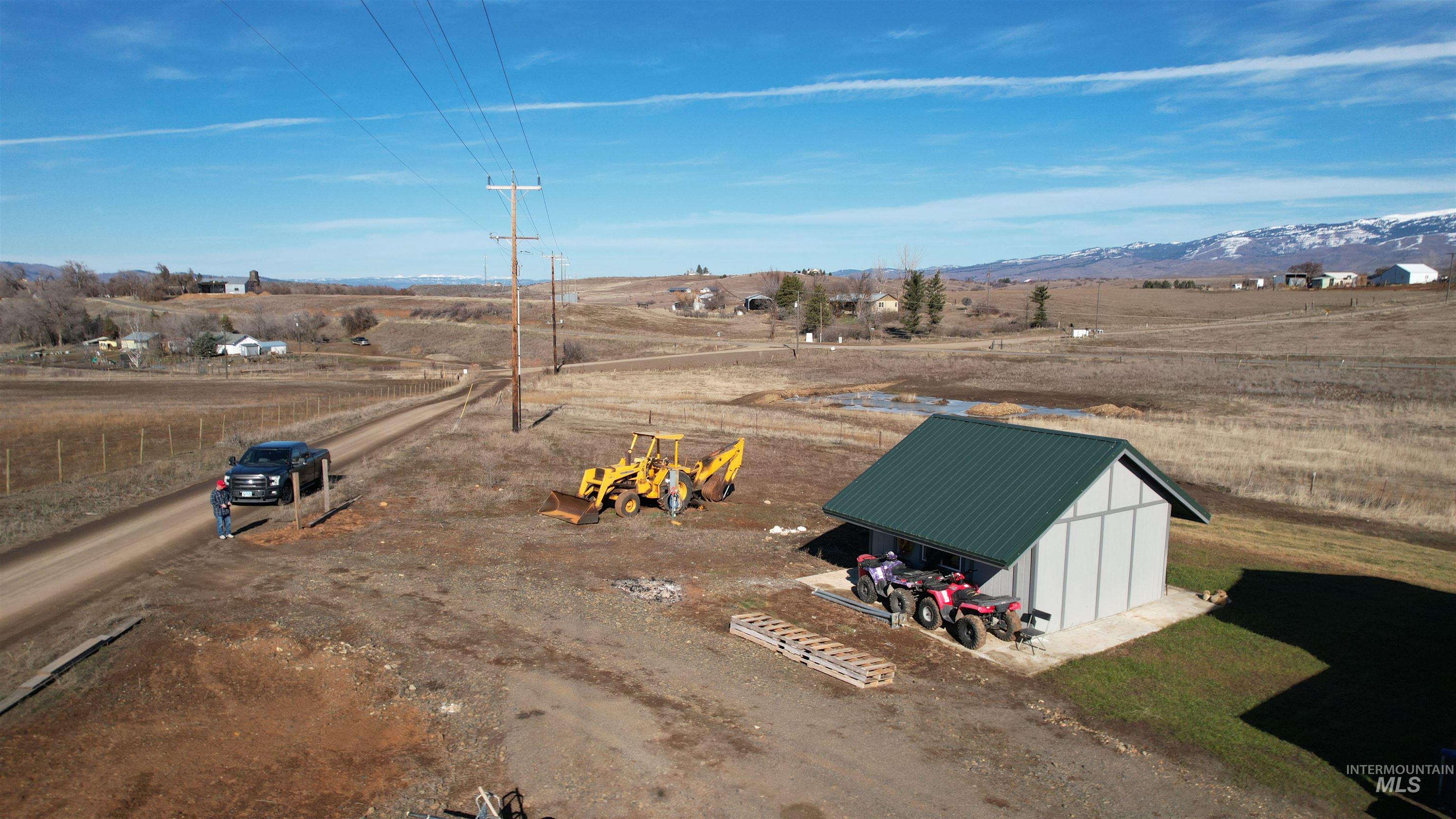 1086 Highland, Mesa, Idaho 83643, 3 Bedrooms, 2 Bathrooms, Residential For Sale, Price $525,000,MLS 98974401