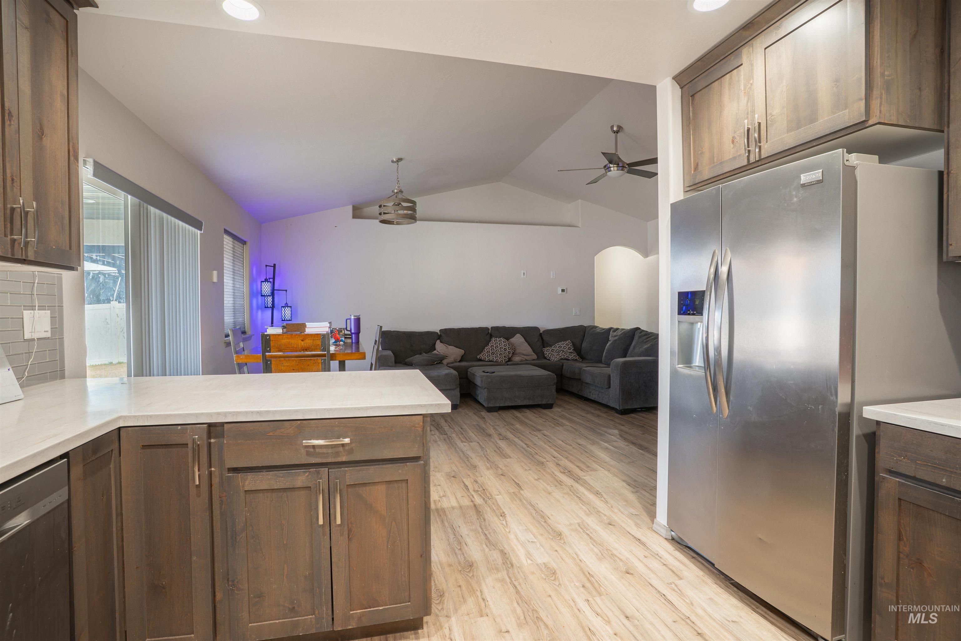 808 E Ave J, Jerome, Idaho 83338, 3 Bedrooms, 2 Bathrooms, Residential For Sale, Price $430,000,MLS 98974402