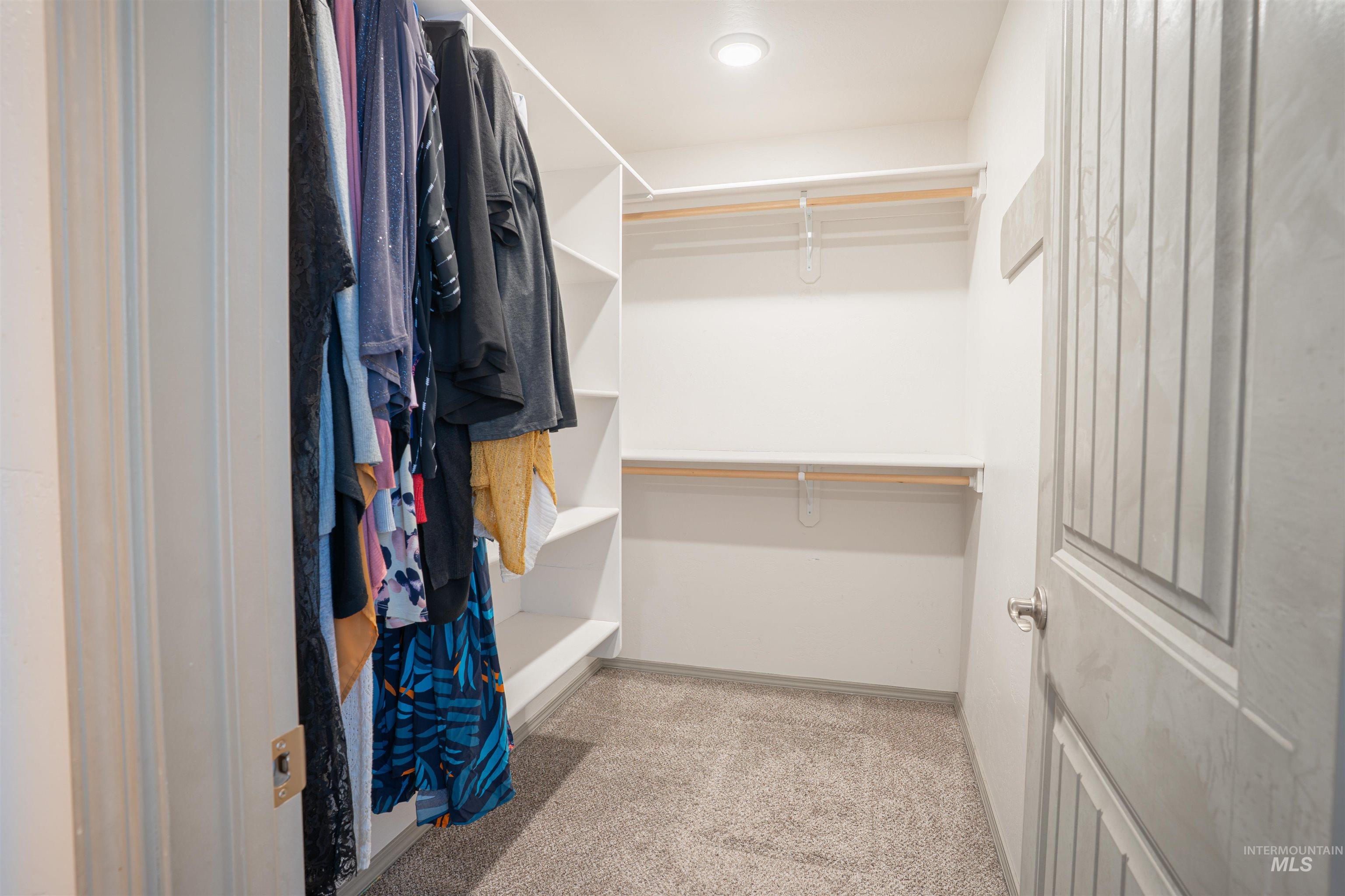 808 E Ave J, Jerome, Idaho 83338, 3 Bedrooms, 2 Bathrooms, Residential For Sale, Price $430,000,MLS 98974402