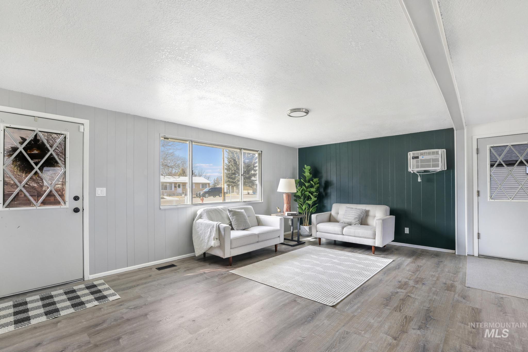 1840 V St, Heyburn, Idaho 83336, 3 Bedrooms, 1 Bathroom, Residential For Sale, Price $265,000,MLS 98974404