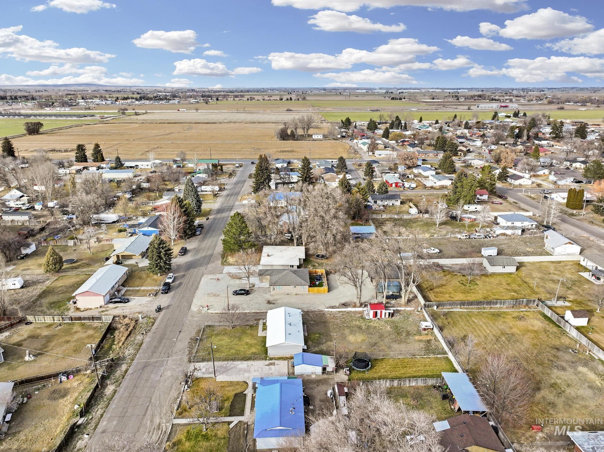 1840 V St, Heyburn, Idaho 83336, 3 Bedrooms, 1 Bathroom, Residential For Sale, Price $265,000,MLS 98974404