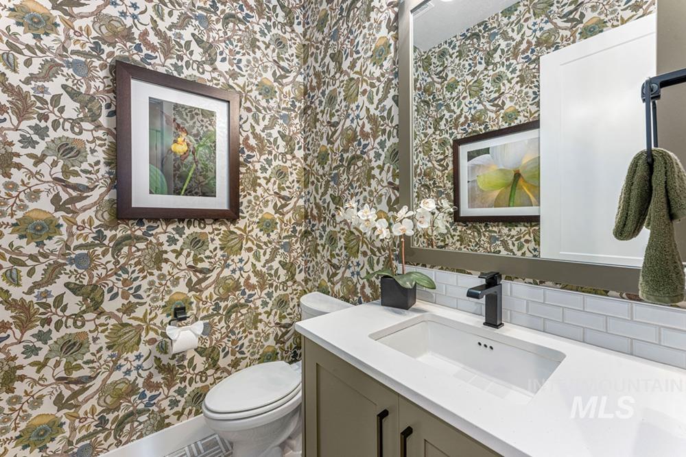 4936 W Tia Inez St, Eagle, Idaho 83616, 4 Bedrooms, 3.5 Bathrooms, Residential For Sale, Price $1,350,000,MLS 98974405