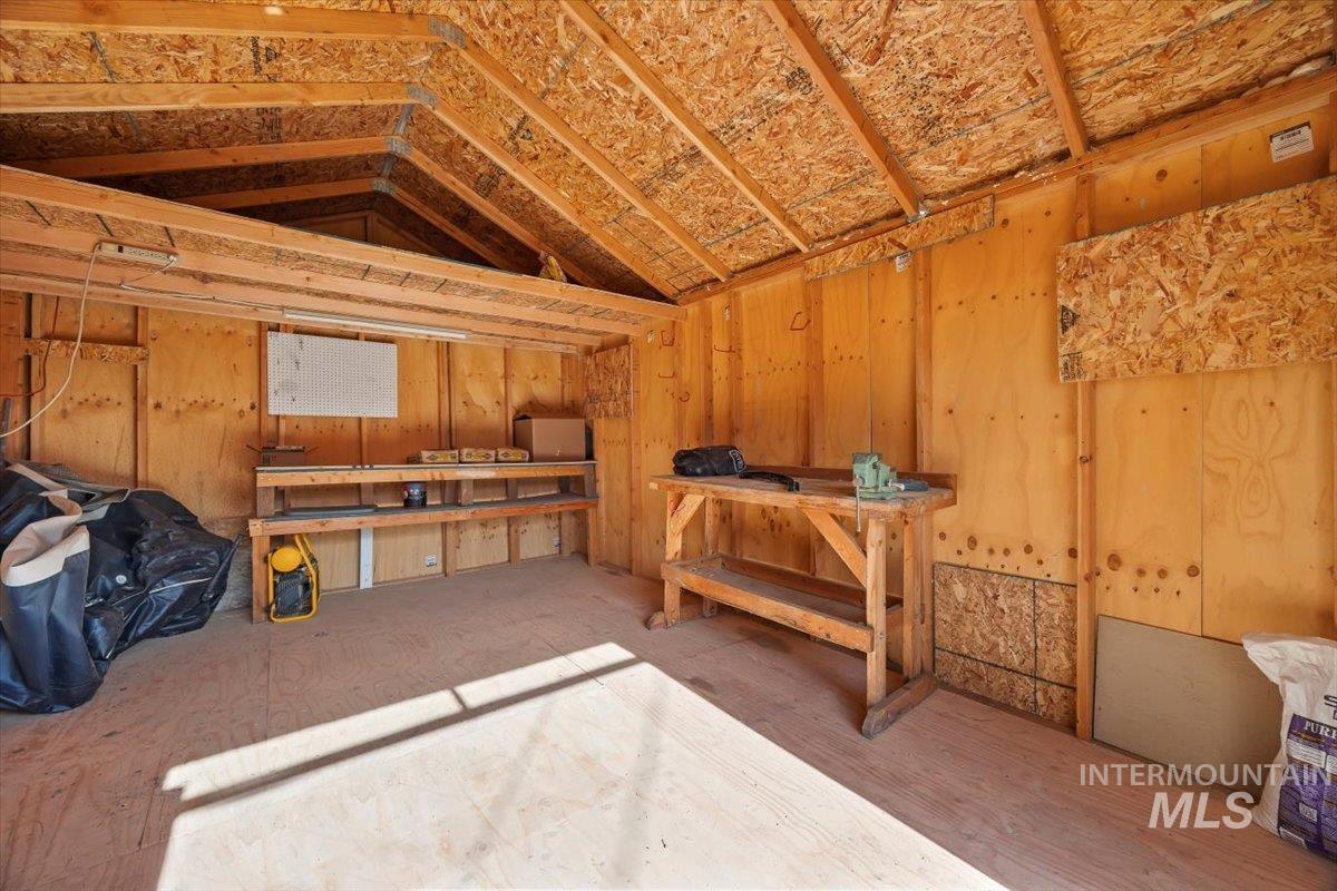 320 B Ave E, Jerome, Idaho 83338, 3 Bedrooms, 1 Bathroom, Residential For Sale, Price $240,000,MLS 98974408