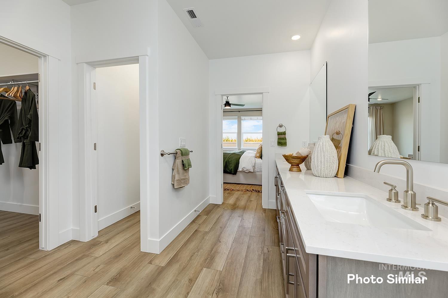 7066 N Daisy Teal Ave, Meridian, Idaho 83646, 4 Bedrooms, 2 Bathrooms, Residential For Sale, Price $509,900,MLS 98974409