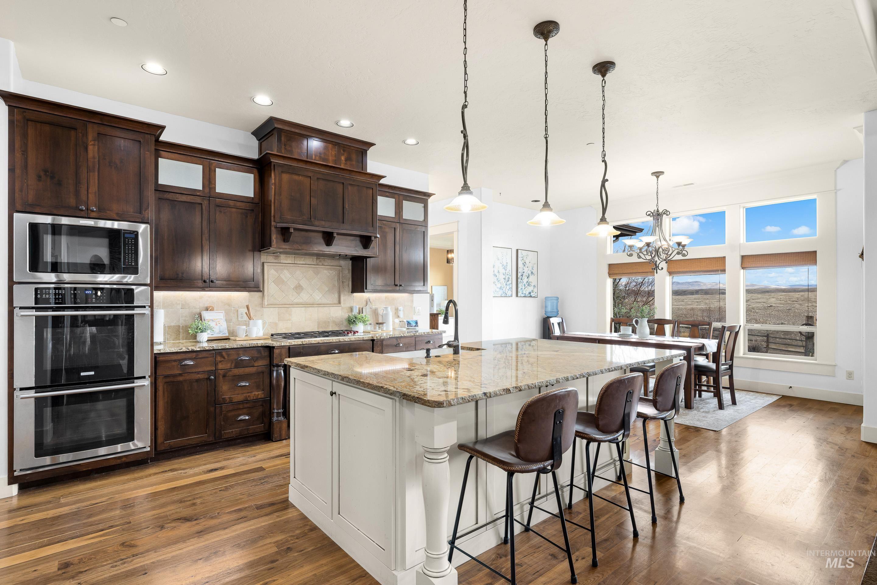 7521 N Grand Ridge Lane, Eagle, Idaho 83616, 3 Bedrooms, 2.5 Bathrooms, Residential For Sale, Price $1,100,000,MLS 98974410