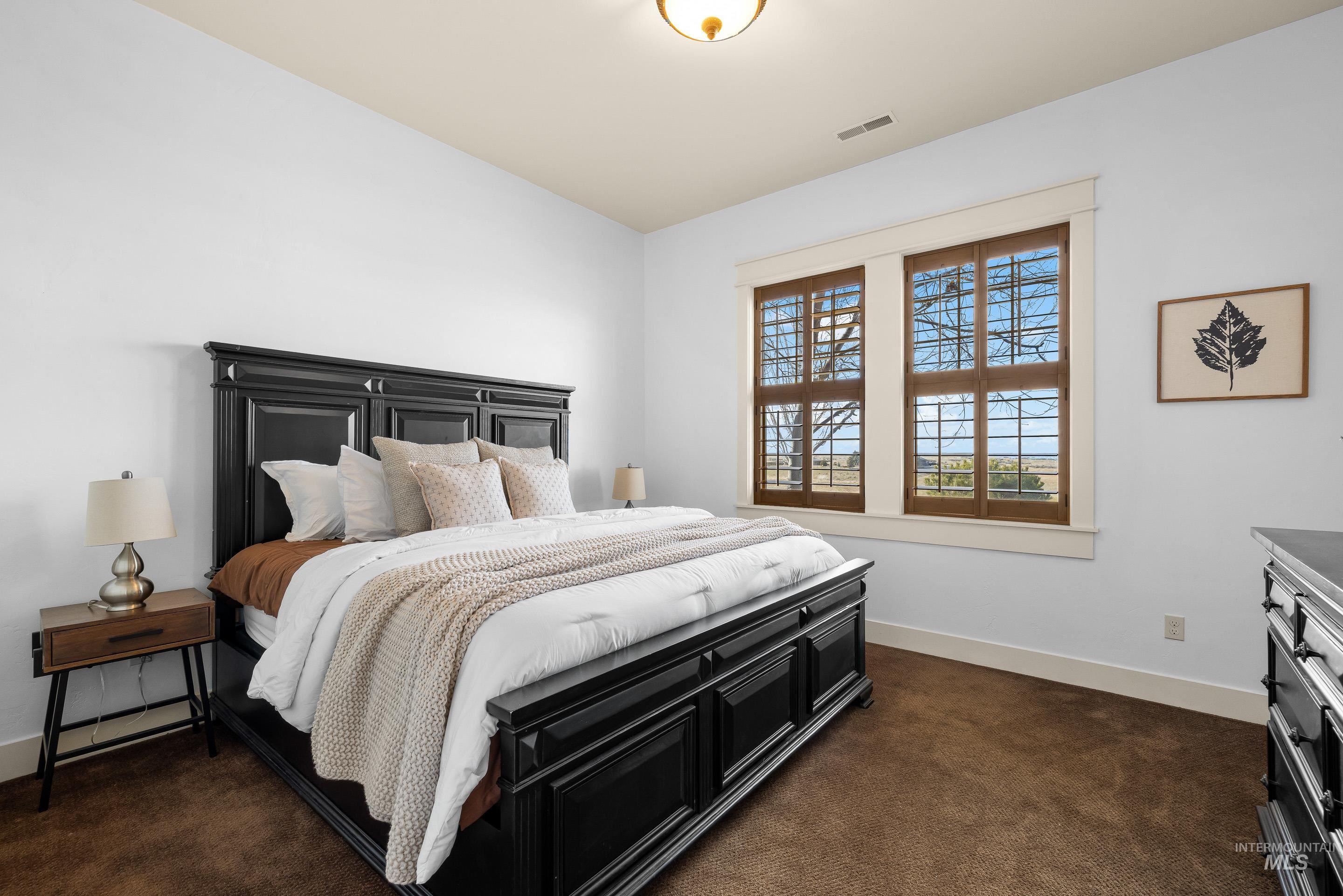 7521 N Grand Ridge Lane, Eagle, Idaho 83616, 3 Bedrooms, 2.5 Bathrooms, Residential For Sale, Price $1,100,000,MLS 98974410