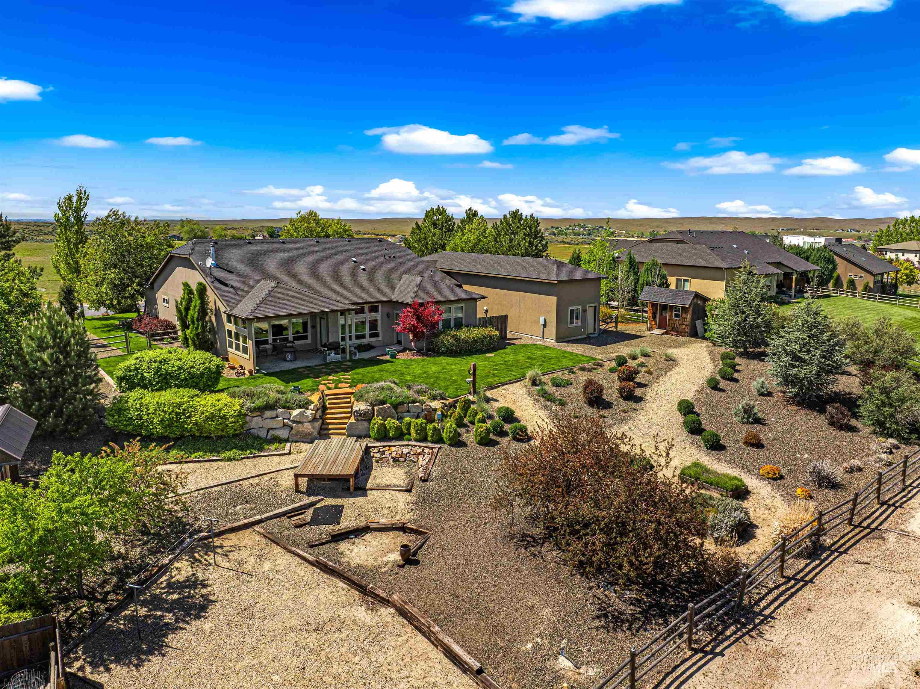 7521 N Grand Ridge Lane, Eagle, Idaho 83616, 3 Bedrooms, 2.5 Bathrooms, Residential For Sale, Price $999,000, 98974410