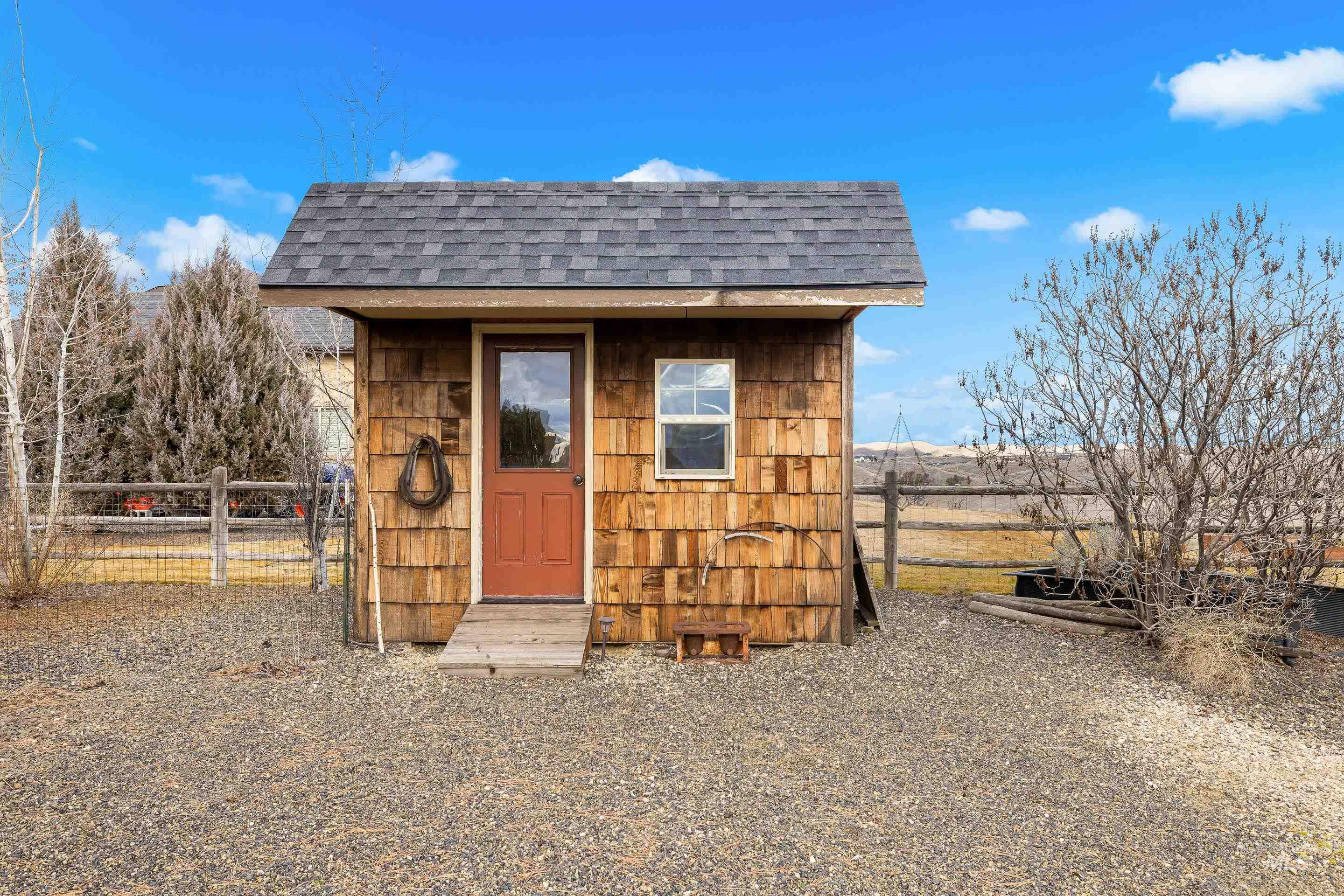7521 N Grand Ridge Lane, Eagle, Idaho 83616, 3 Bedrooms, 2.5 Bathrooms, Residential For Sale, Price $1,100,000,MLS 98974410