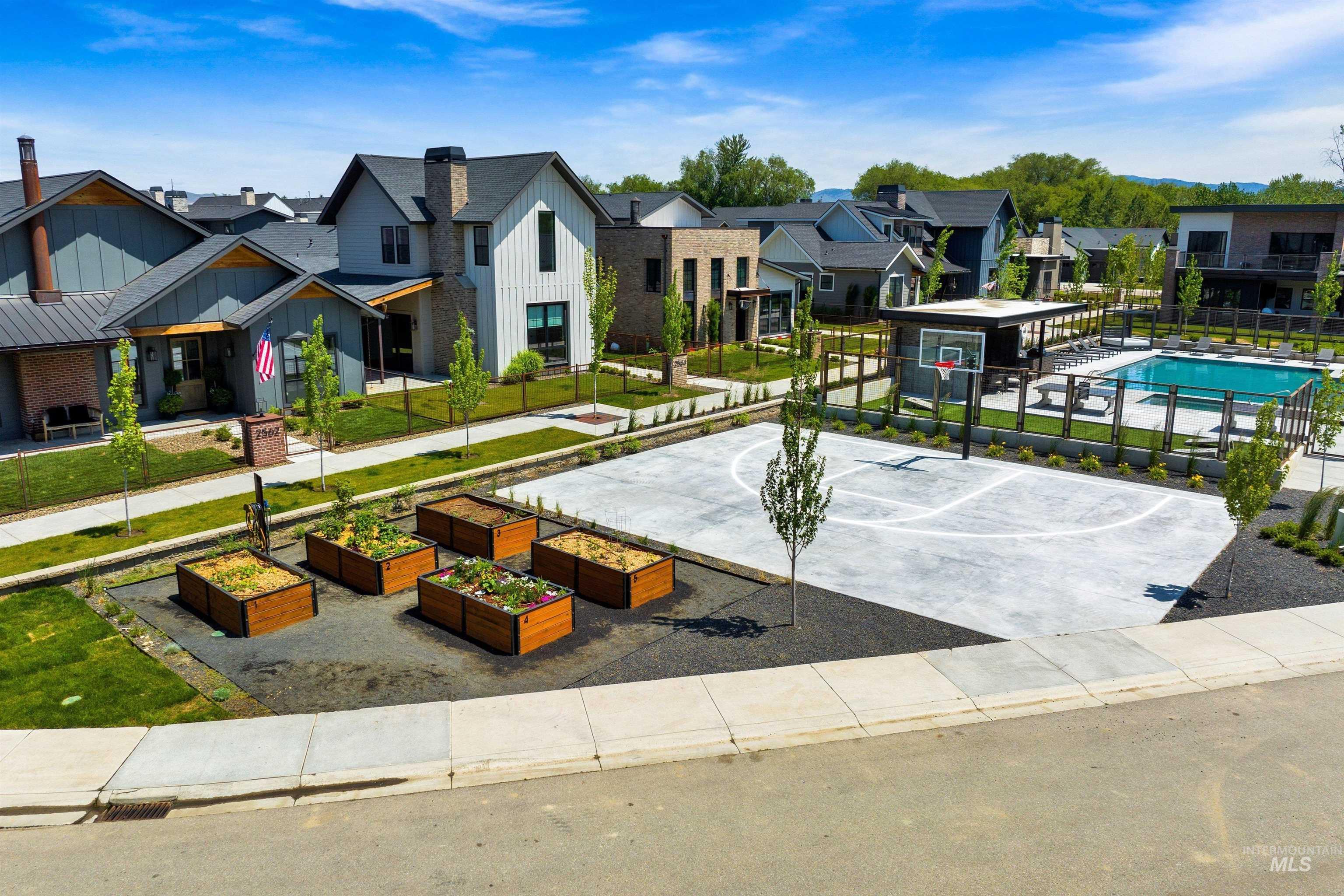 241 S Steel Farm Ave, Eagle, Idaho 83616-4561, 3 Bedrooms, 3 Bathrooms, Residential For Sale, Price $975,000,MLS 98974411