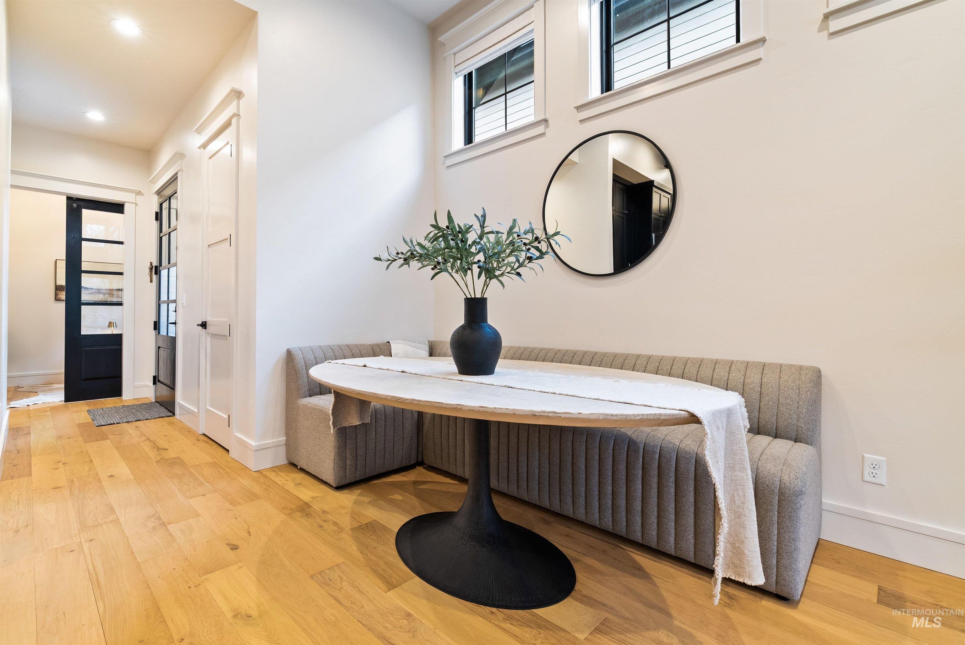 241 S Steel Farm Ave, Eagle, Idaho 83616-4561, 3 Bedrooms, 3 Bathrooms, Residential For Sale, Price $975,000,MLS 98974411