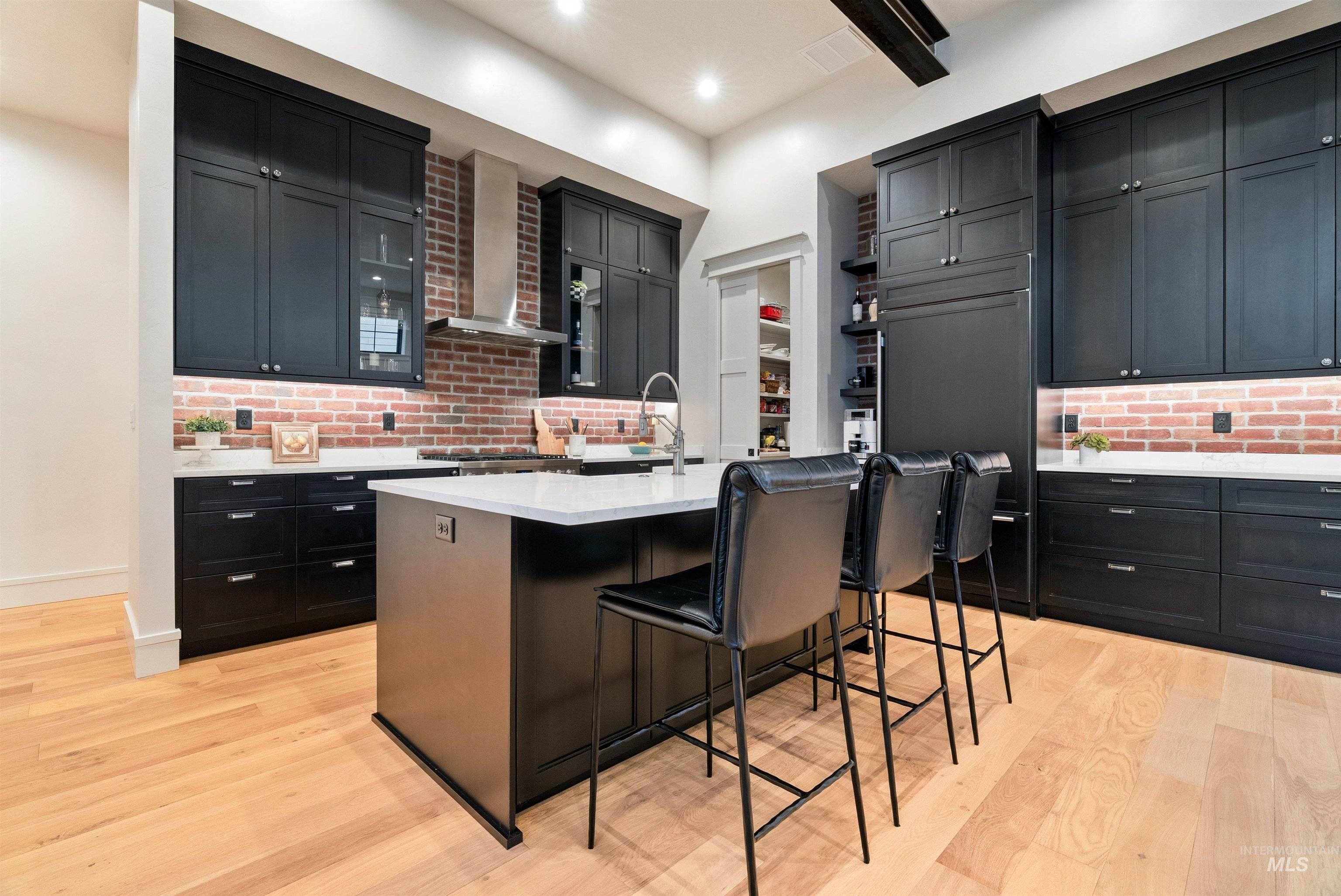 241 S Steel Farm Ave, Eagle, Idaho 83616-4561, 3 Bedrooms, 3 Bathrooms, Residential For Sale, Price $975,000,MLS 98974411