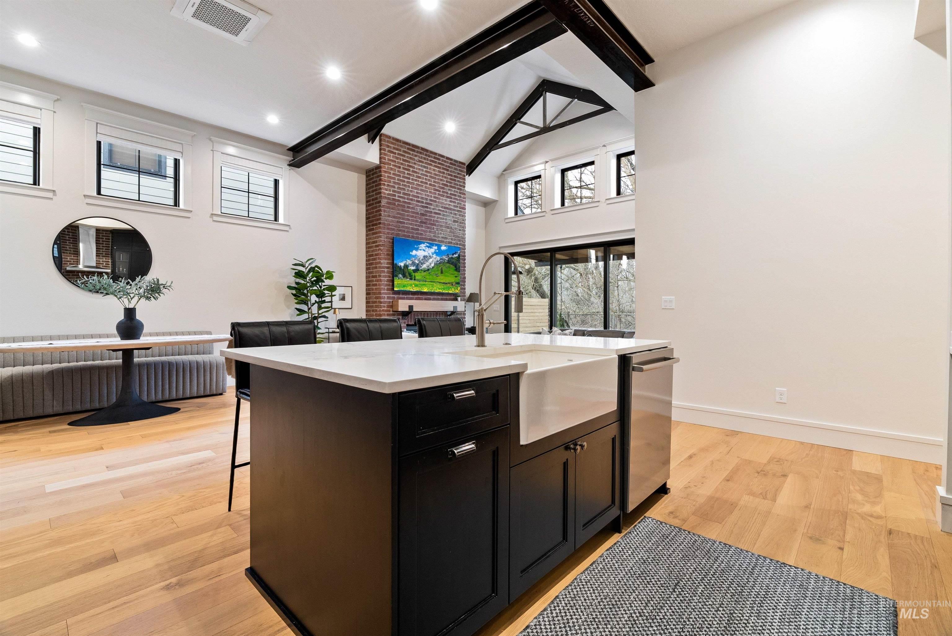 241 S Steel Farm Ave, Eagle, Idaho 83616-4561, 3 Bedrooms, 3 Bathrooms, Residential For Sale, Price $975,000,MLS 98974411