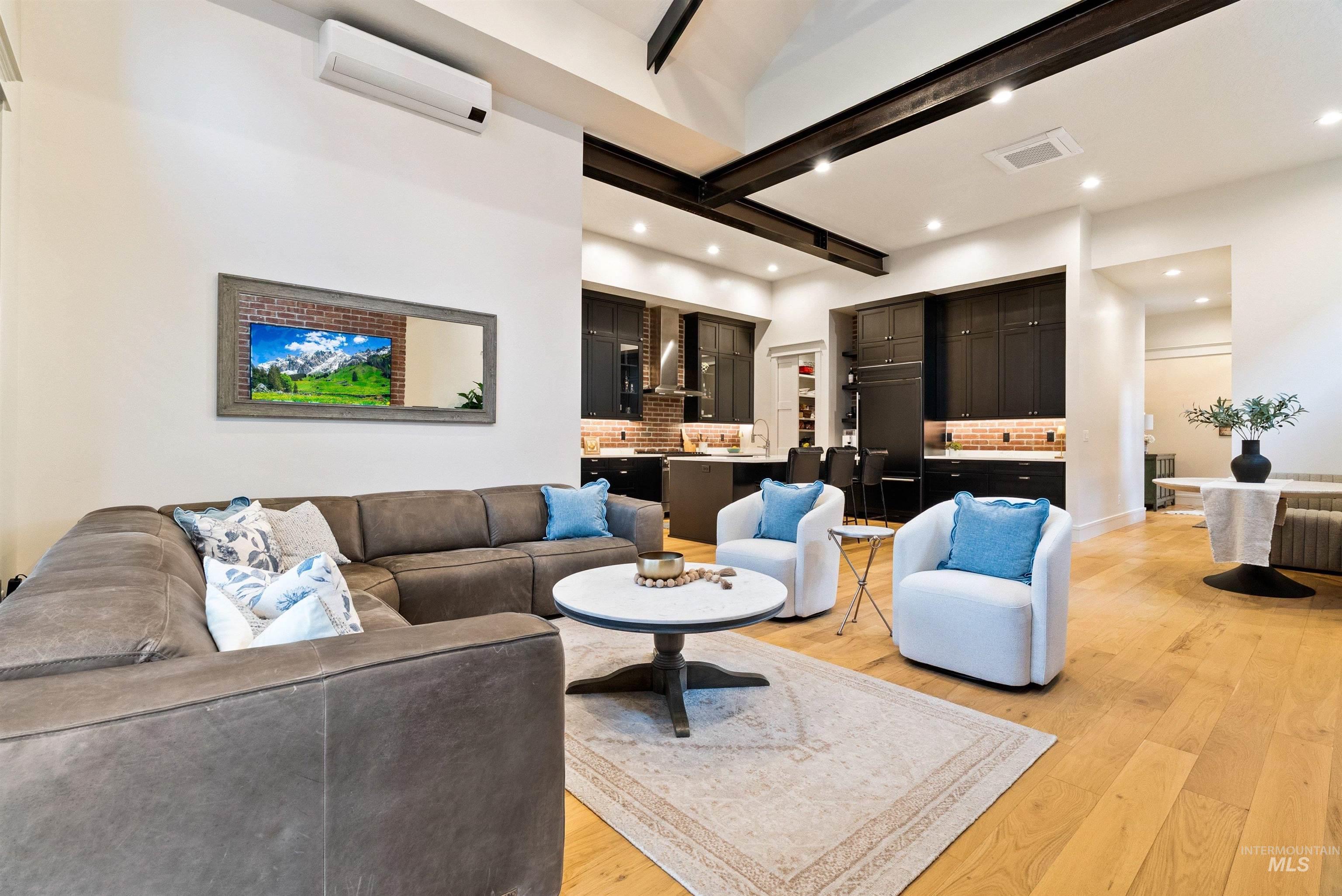 241 S Steel Farm Ave, Eagle, Idaho 83616-4561, 3 Bedrooms, 3 Bathrooms, Residential For Sale, Price $975,000,MLS 98974411