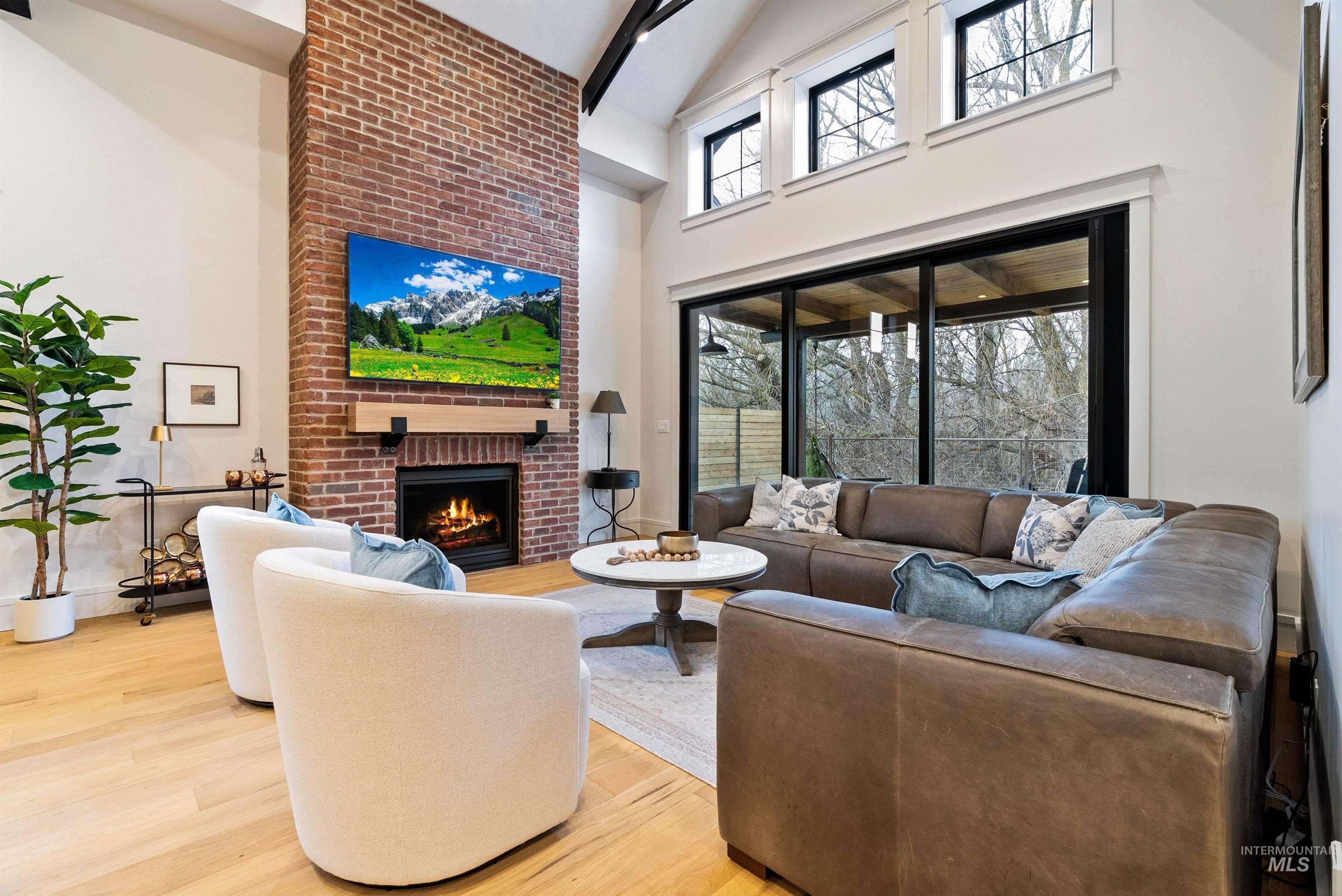 241 S Steel Farm Ave, Eagle, Idaho 83616-4561, 3 Bedrooms, 3 Bathrooms, Residential For Sale, Price $975,000,MLS 98974411