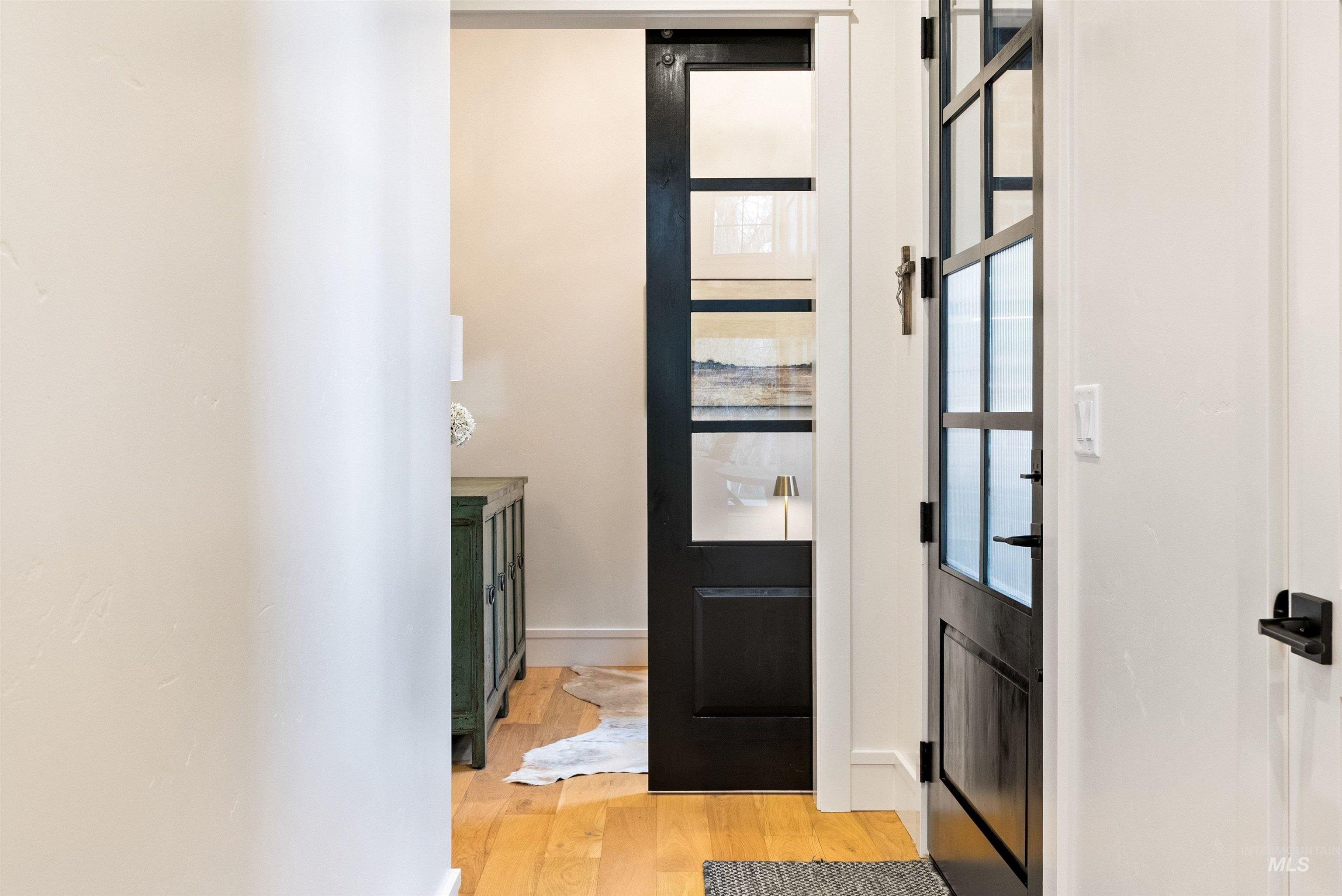 241 S Steel Farm Ave, Eagle, Idaho 83616-4561, 3 Bedrooms, 3 Bathrooms, Residential For Sale, Price $975,000,MLS 98974411