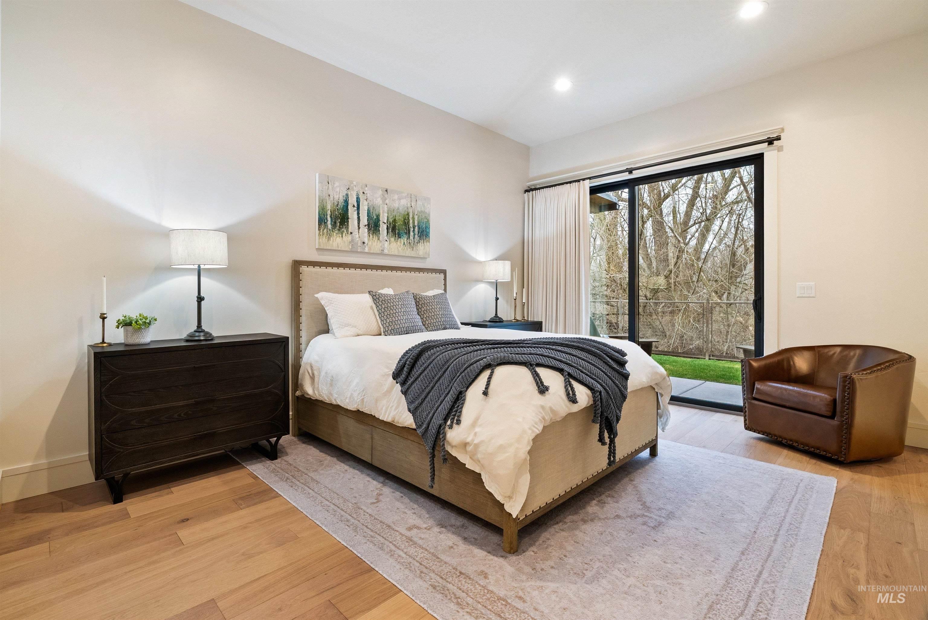 241 S Steel Farm Ave, Eagle, Idaho 83616-4561, 3 Bedrooms, 3 Bathrooms, Residential For Sale, Price $975,000,MLS 98974411