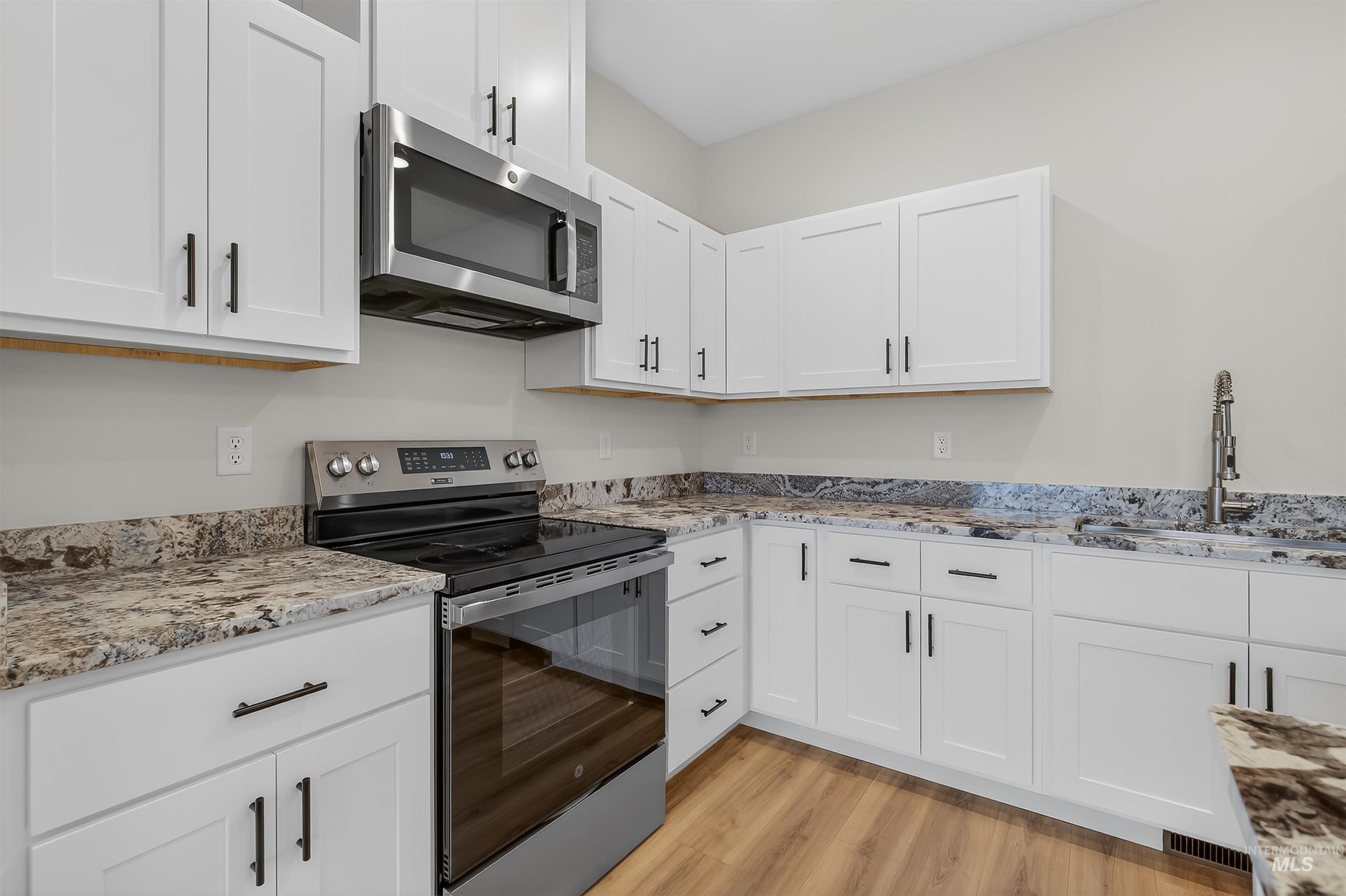 606 Warner Ave, Lewiston, Idaho 83501, 3 Bedrooms, 2 Bathrooms, Residential For Sale, Price $450,000, 98974412