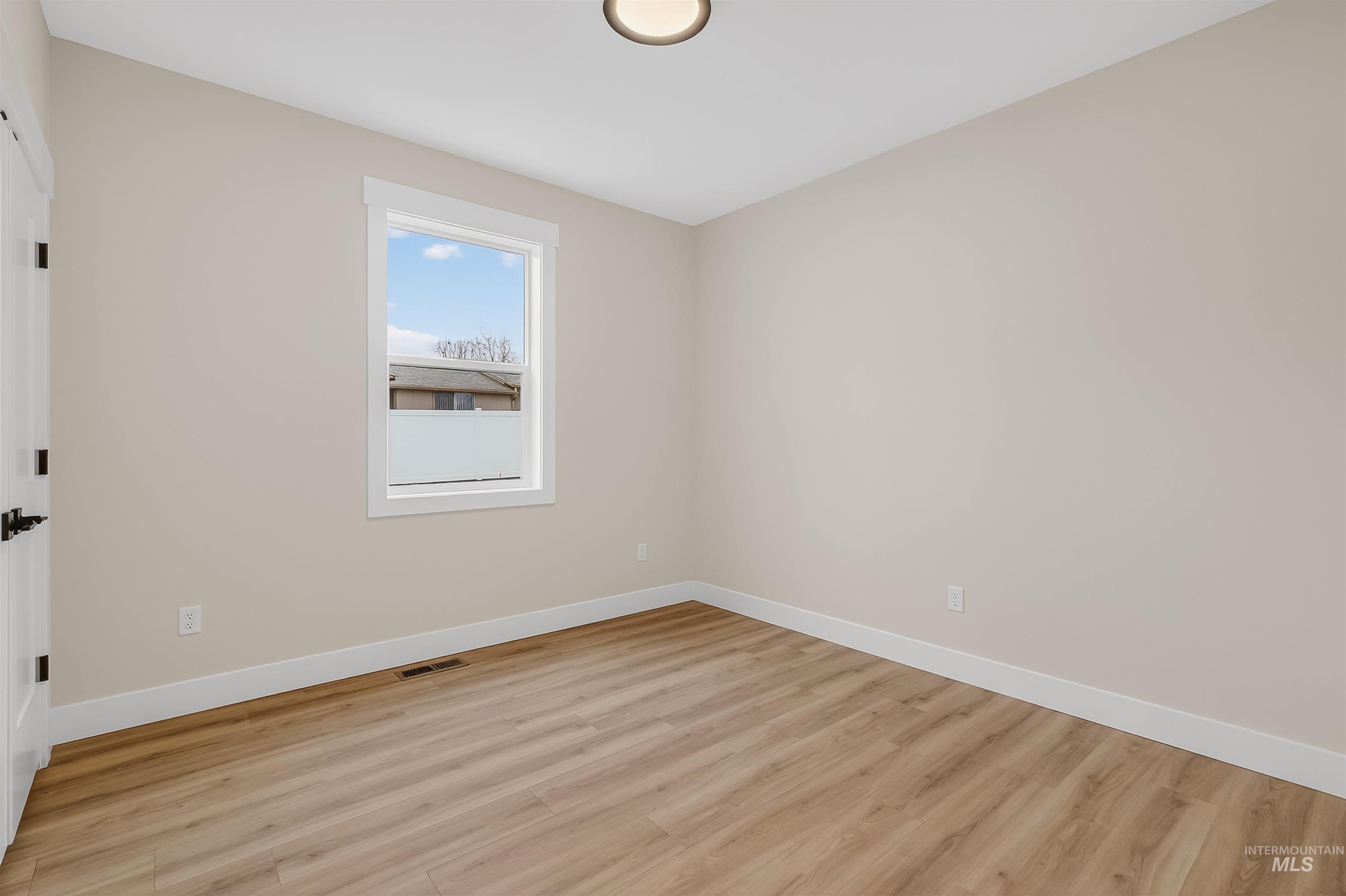 606 Warner Ave, Lewiston, Idaho 83501, 3 Bedrooms, 2 Bathrooms, Residential For Sale, Price $450,000, 98974412