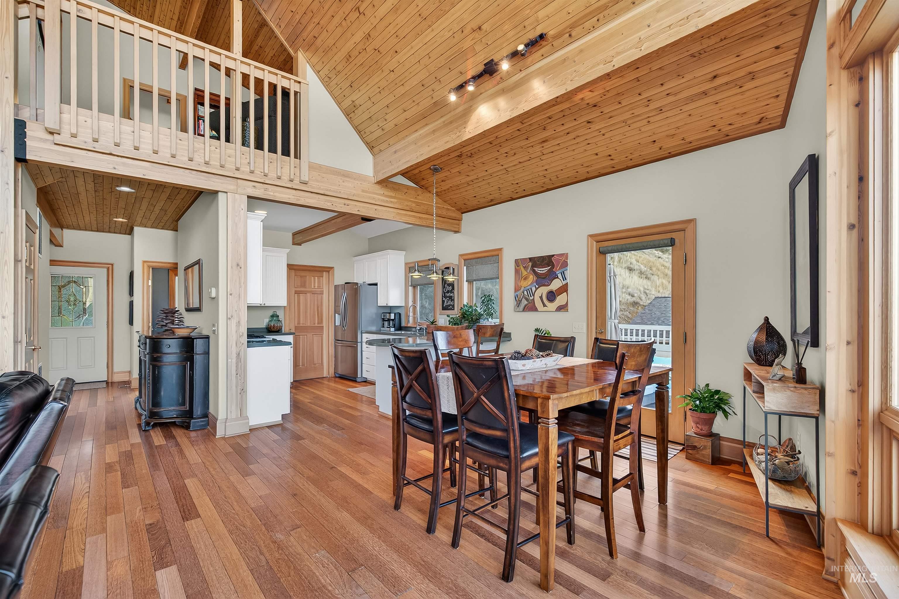 66 Appleford Court, Asotin, Washington 99402, 3 Bedrooms, 3 Bathrooms, Residential For Sale, Price $584,900,MLS 98974419