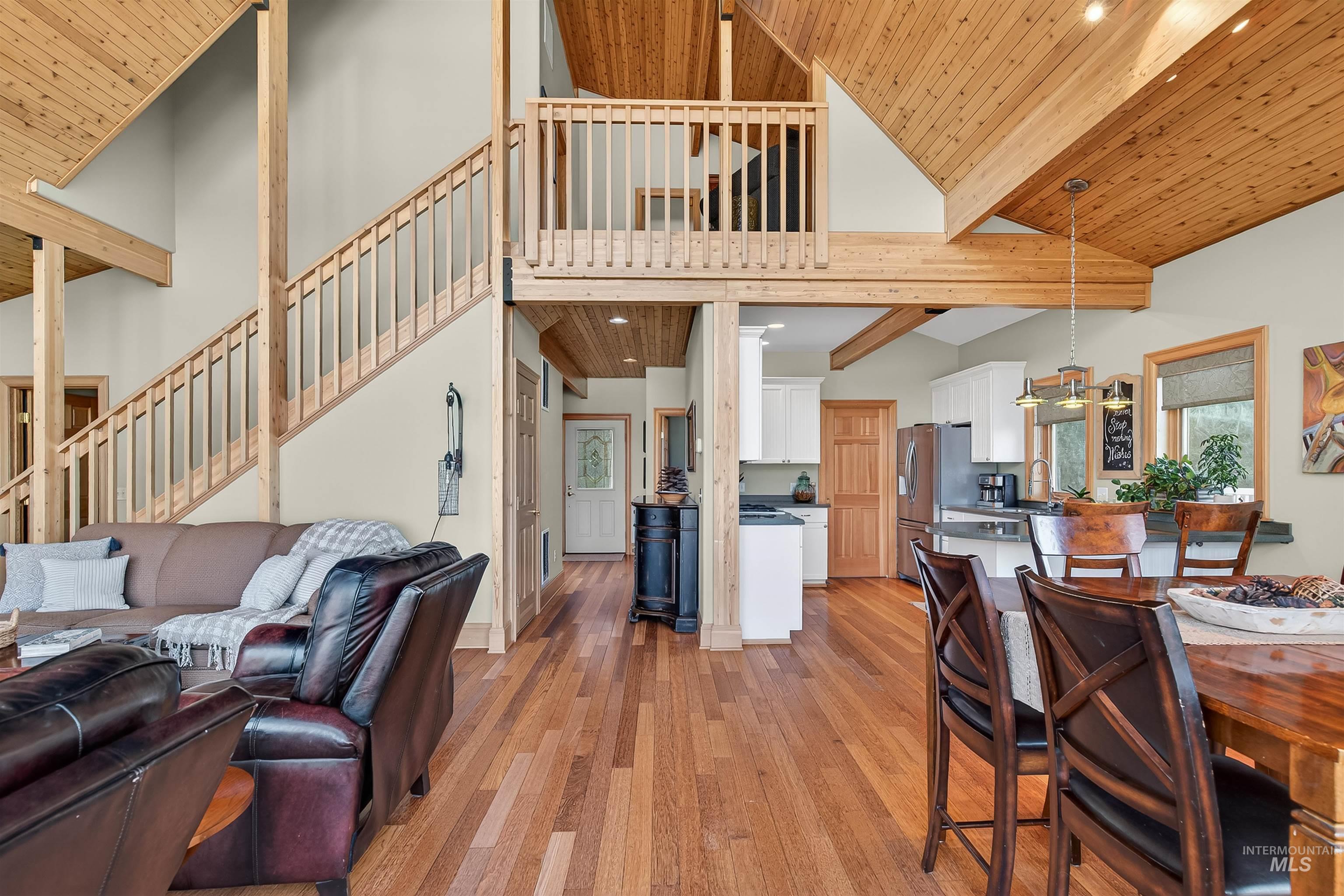 66 Appleford Court, Asotin, Washington 99402, 3 Bedrooms, 3 Bathrooms, Residential For Sale, Price $584,900,MLS 98974419