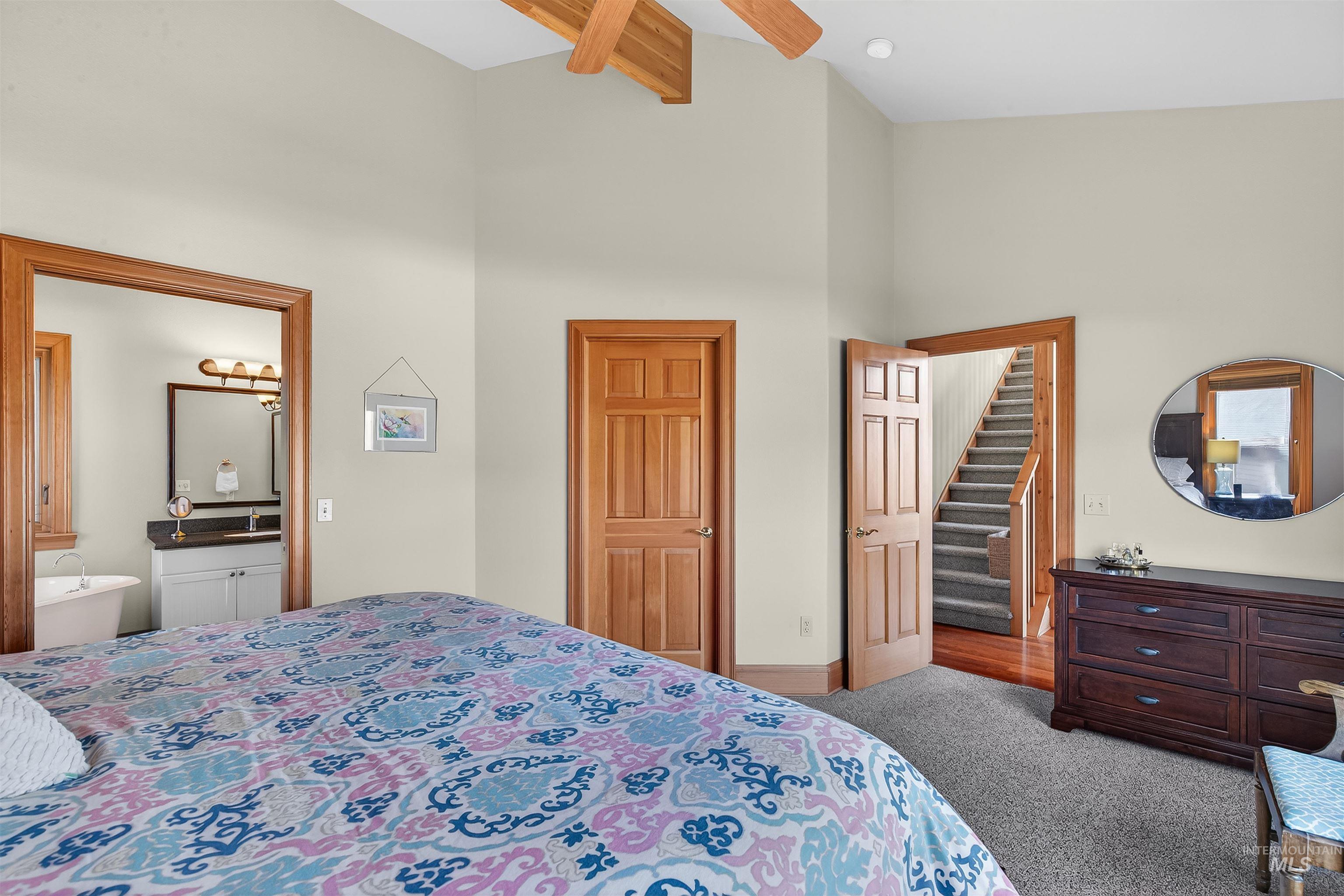 66 Appleford Court, Asotin, Washington 99402, 3 Bedrooms, 3 Bathrooms, Residential For Sale, Price $584,900,MLS 98974419