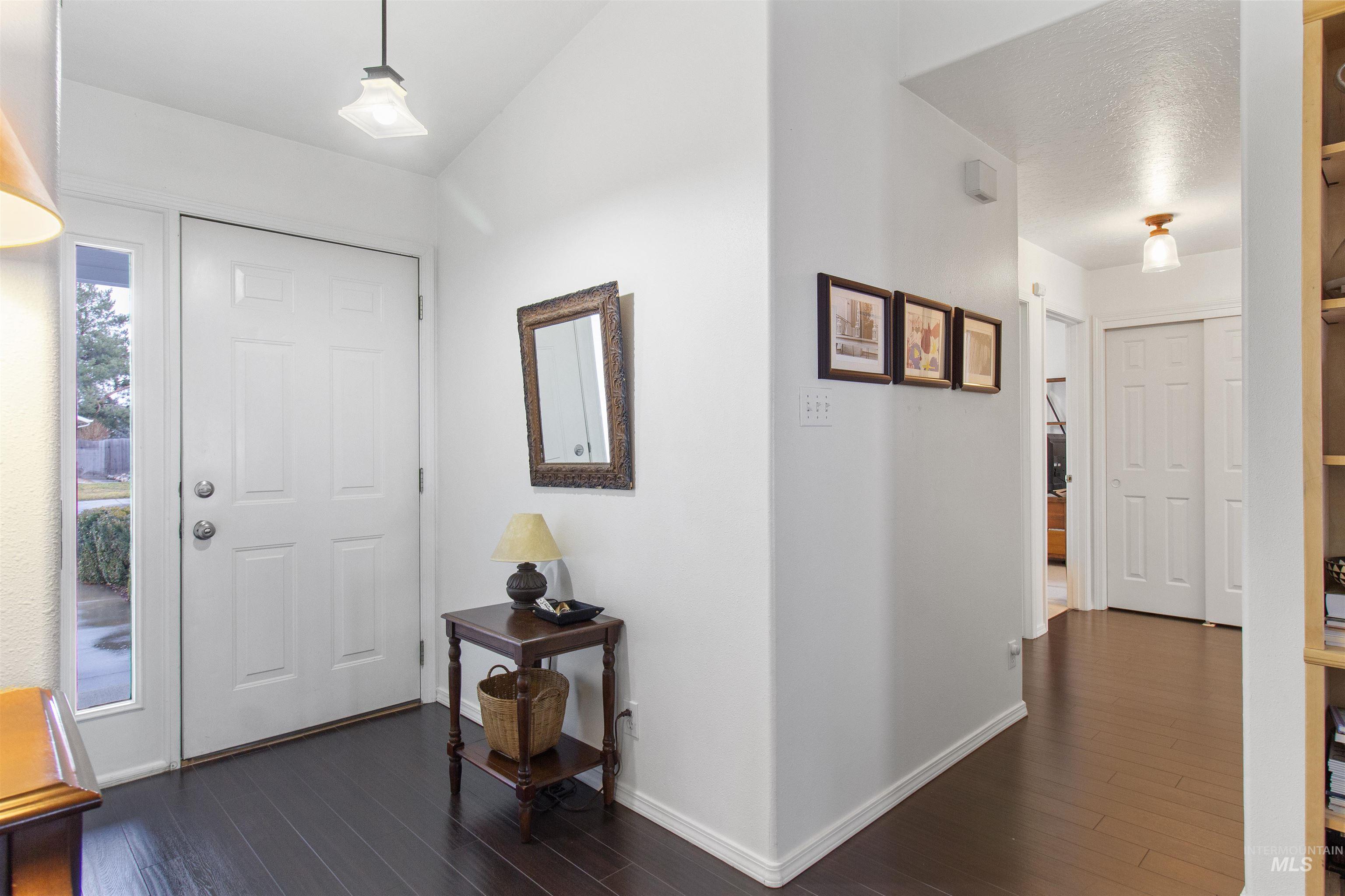 959 Cypress Way, Twin Falls, Idaho 83301-6777, 4 Bedrooms, 2 Bathrooms, Residential For Sale, Price $374,500, 98974420