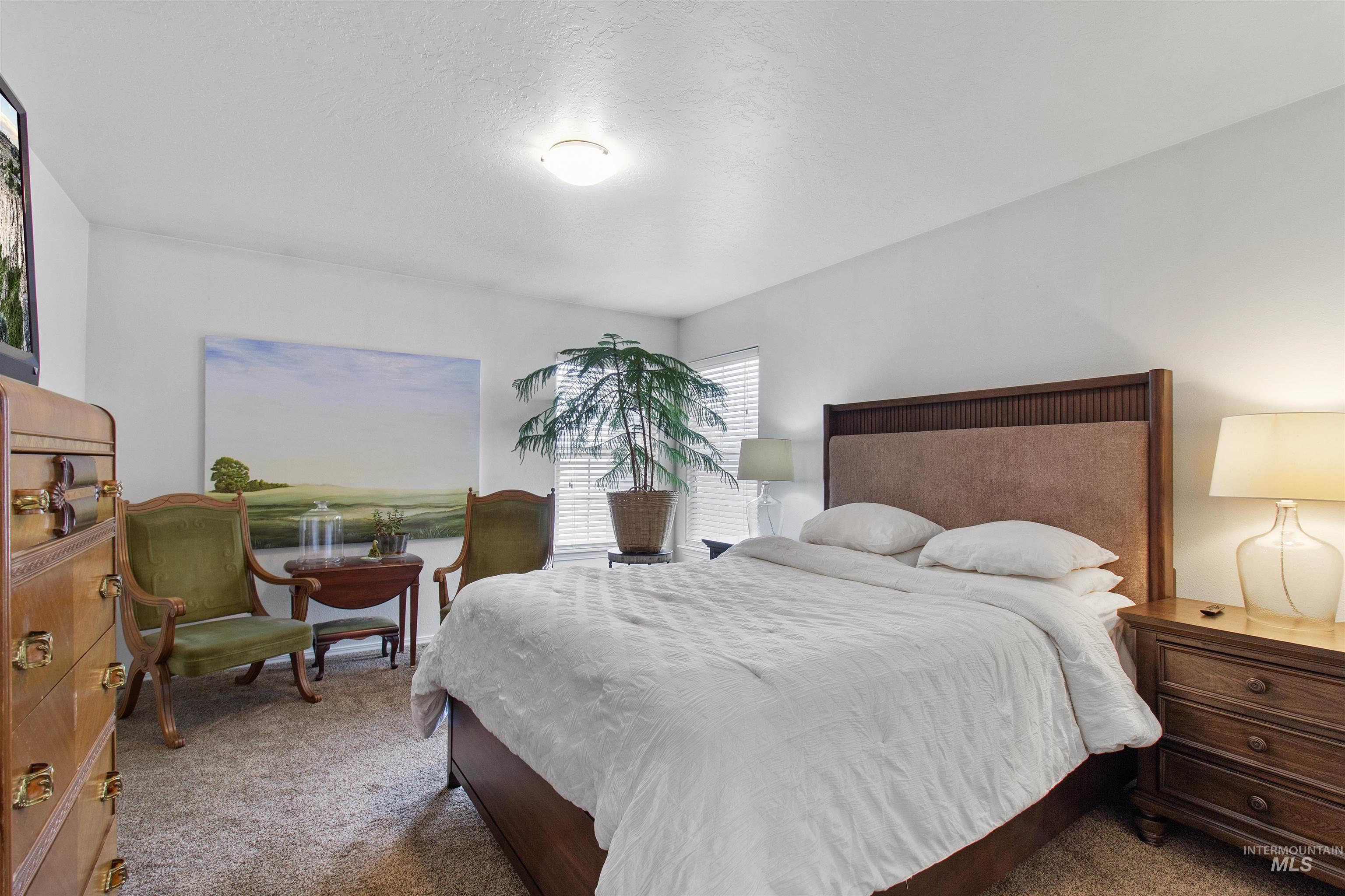 959 Cypress Way, Twin Falls, Idaho 83301-6777, 4 Bedrooms, 2 Bathrooms, Residential For Sale, Price $374,500, 98974420