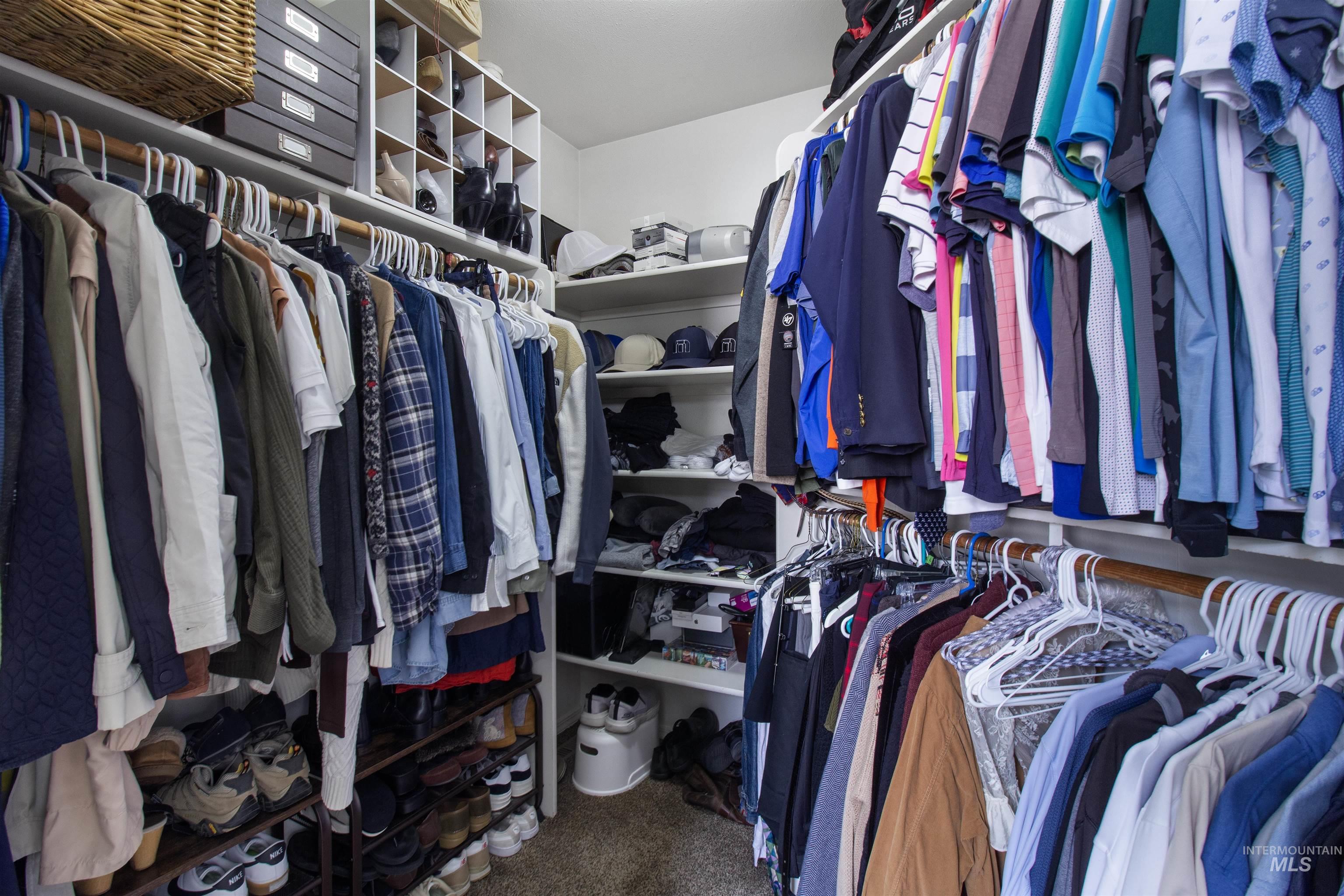 959 Cypress Way, Twin Falls, Idaho 83301-6777, 4 Bedrooms, 2 Bathrooms, Residential For Sale, Price $374,500, 98974420