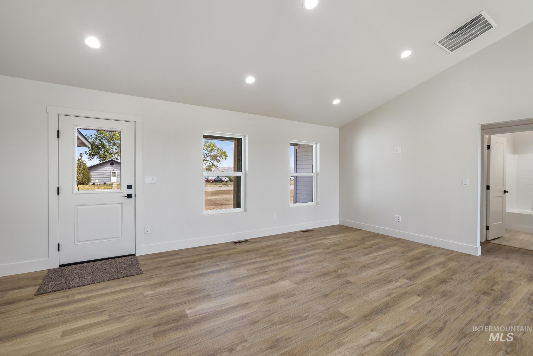 1508 Tverdy Ln, Buhl, Idaho 83316, 3 Bedrooms, 2 Bathrooms, Residential For Sale, Price $369,900,MLS 98974422