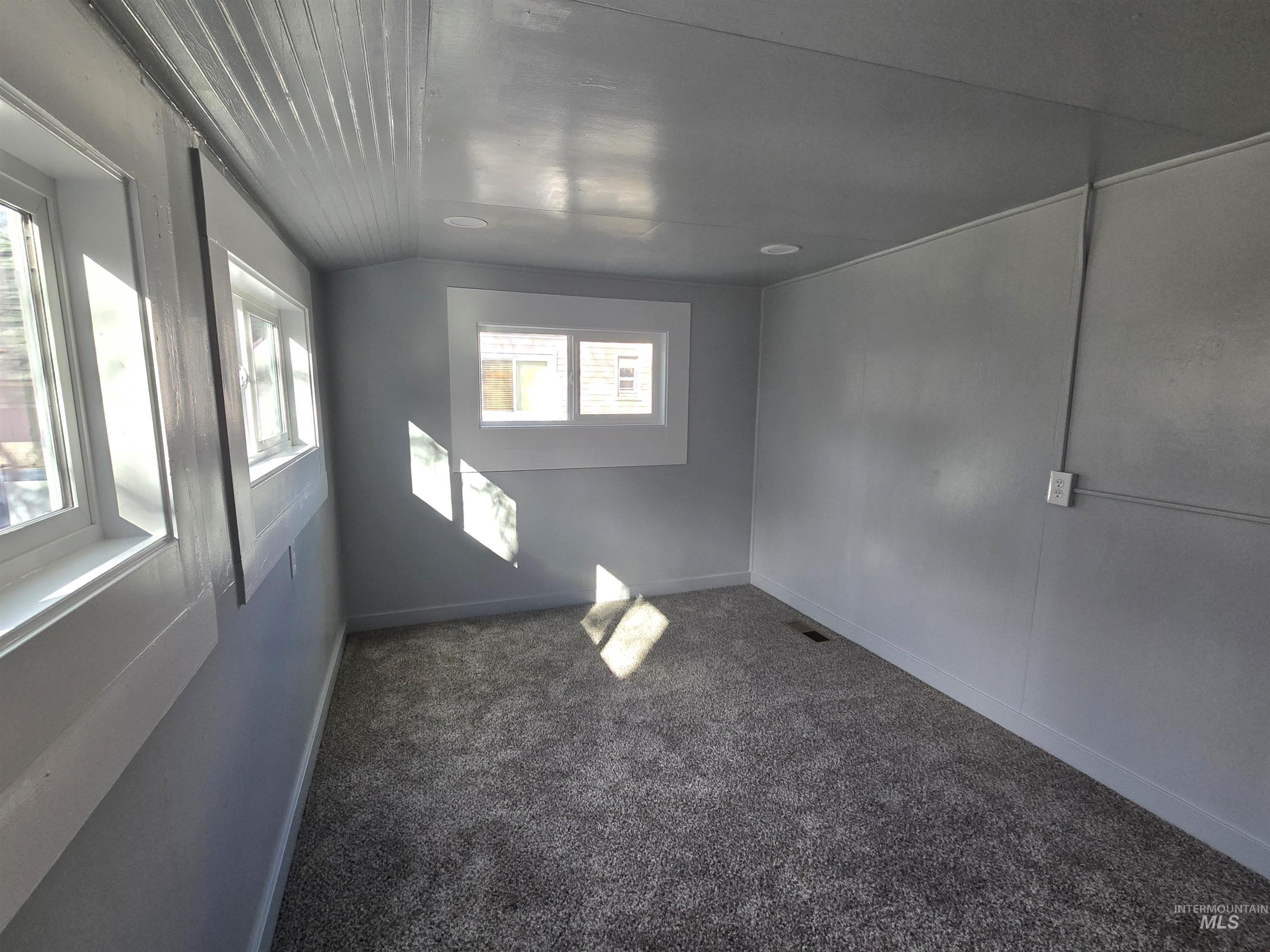 1073 W 5th, Weiser, Idaho 83672, 3 Bedrooms, 1 Bathroom, Residential For Sale, Price $340,000,MLS 98974423