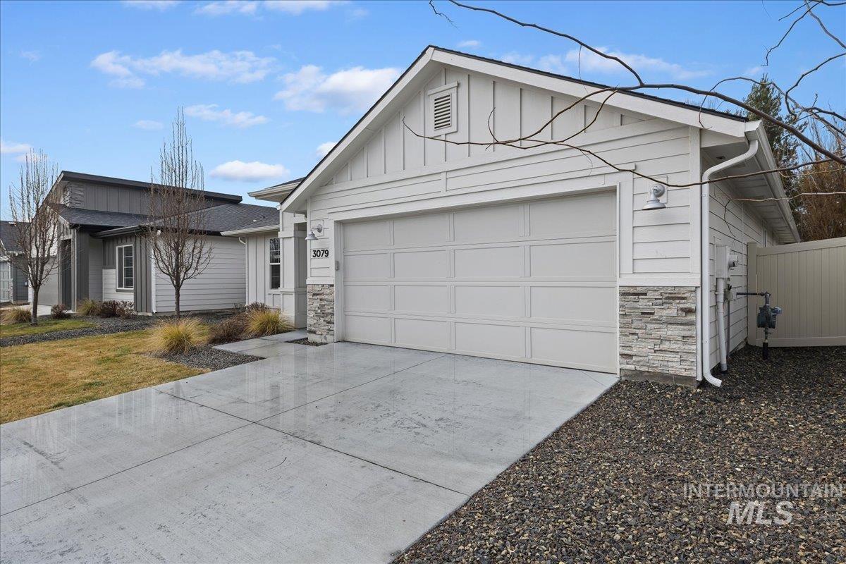 3079 S Green Forest Way, Boise, Idaho 83709-3771, 3 Bedrooms, 2 Bathrooms, Residential For Sale, Price $449,990,MLS 98974429