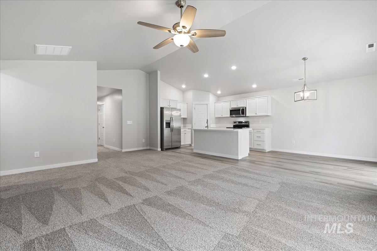 3079 S Green Forest Way, Boise, Idaho 83709-3771, 3 Bedrooms, 2 Bathrooms, Residential For Sale, Price $449,990,MLS 98974429