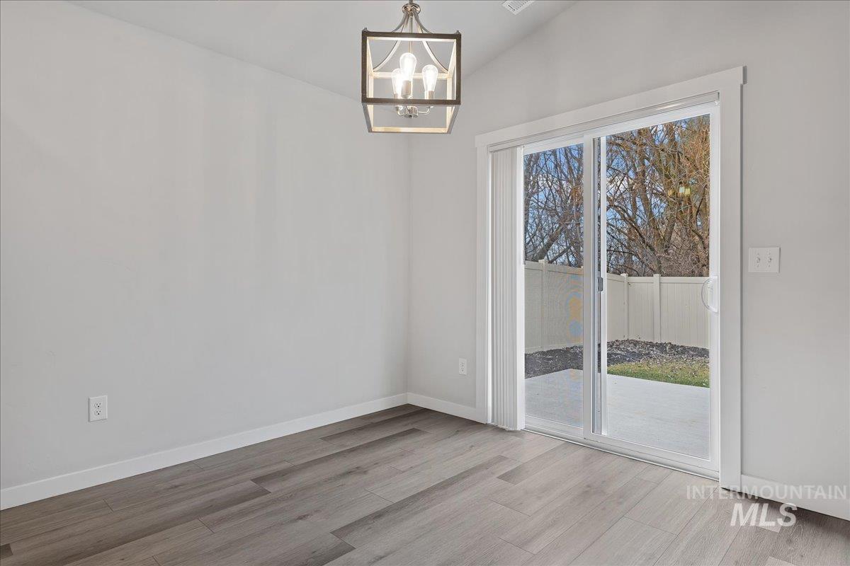 3079 S Green Forest Way, Boise, Idaho 83709-3771, 3 Bedrooms, 2 Bathrooms, Residential For Sale, Price $449,990,MLS 98974429