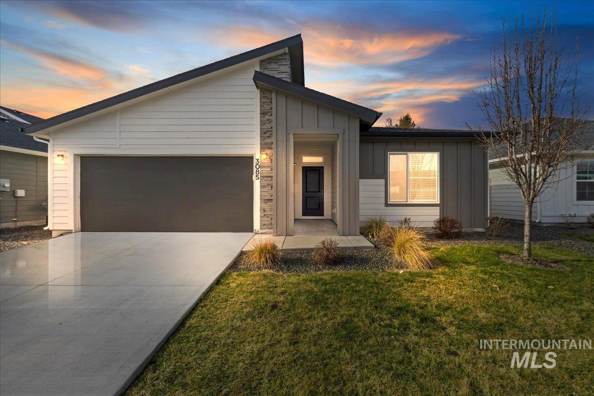 3085 S Green Forest Way, Boise, Idaho 83709-3771, 4 Bedrooms, 2 Bathrooms, Residential For Sale, Price $454,990,MLS 98974432