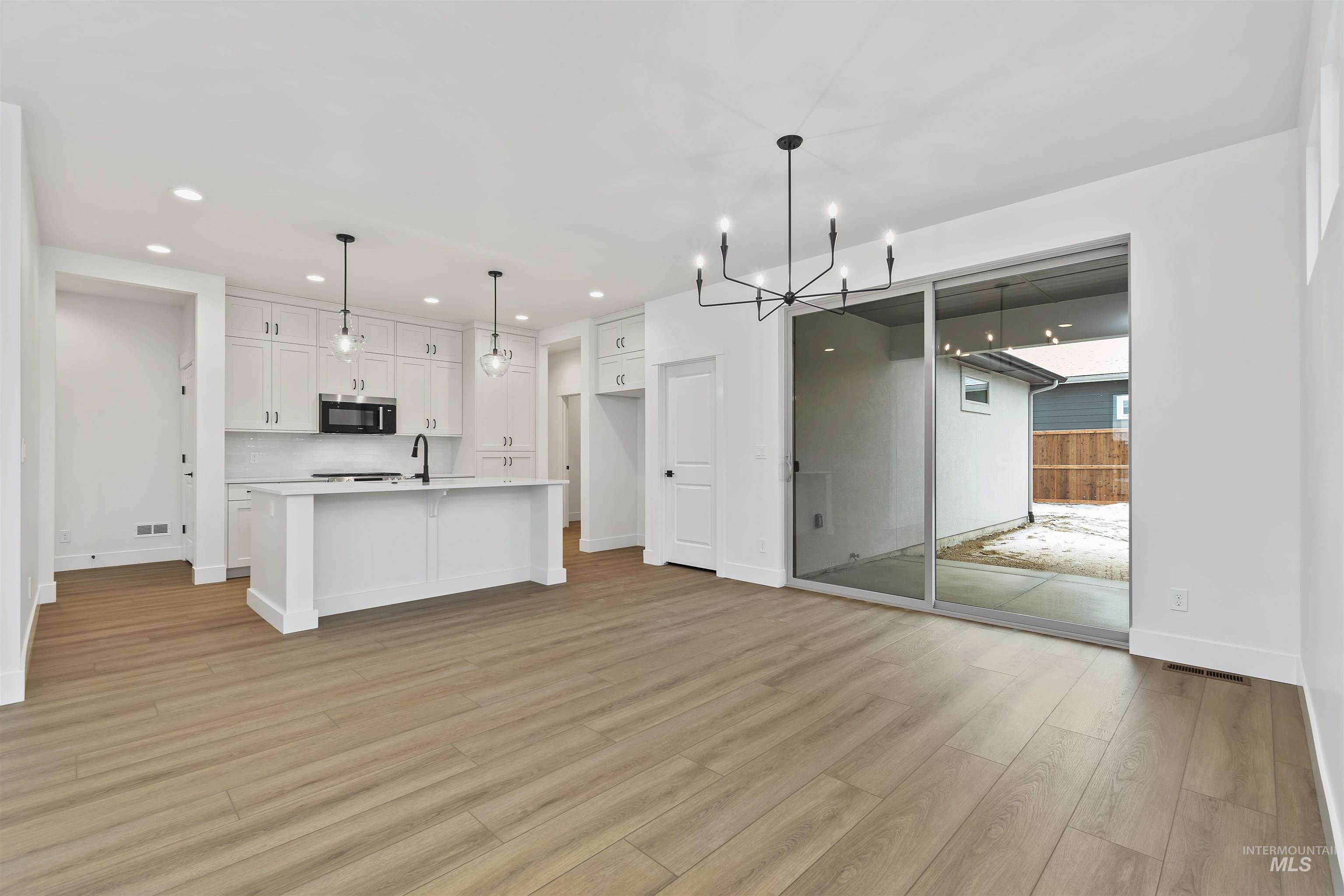 11186 S Corballis Ln., Kuna, Idaho 83634, 3 Bedrooms, 2 Bathrooms, Residential For Sale, Price $484,880,MLS 98974433