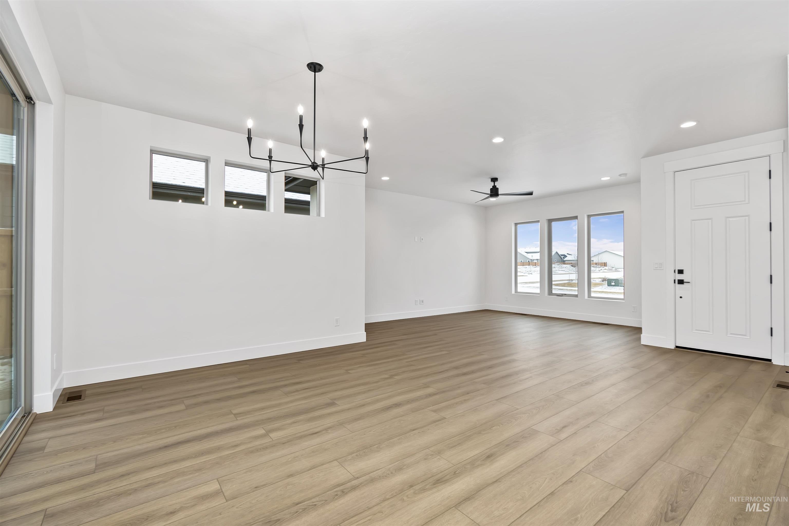 11186 S Corballis Ln., Kuna, Idaho 83634, 3 Bedrooms, 2 Bathrooms, Residential For Sale, Price $484,880,MLS 98974433