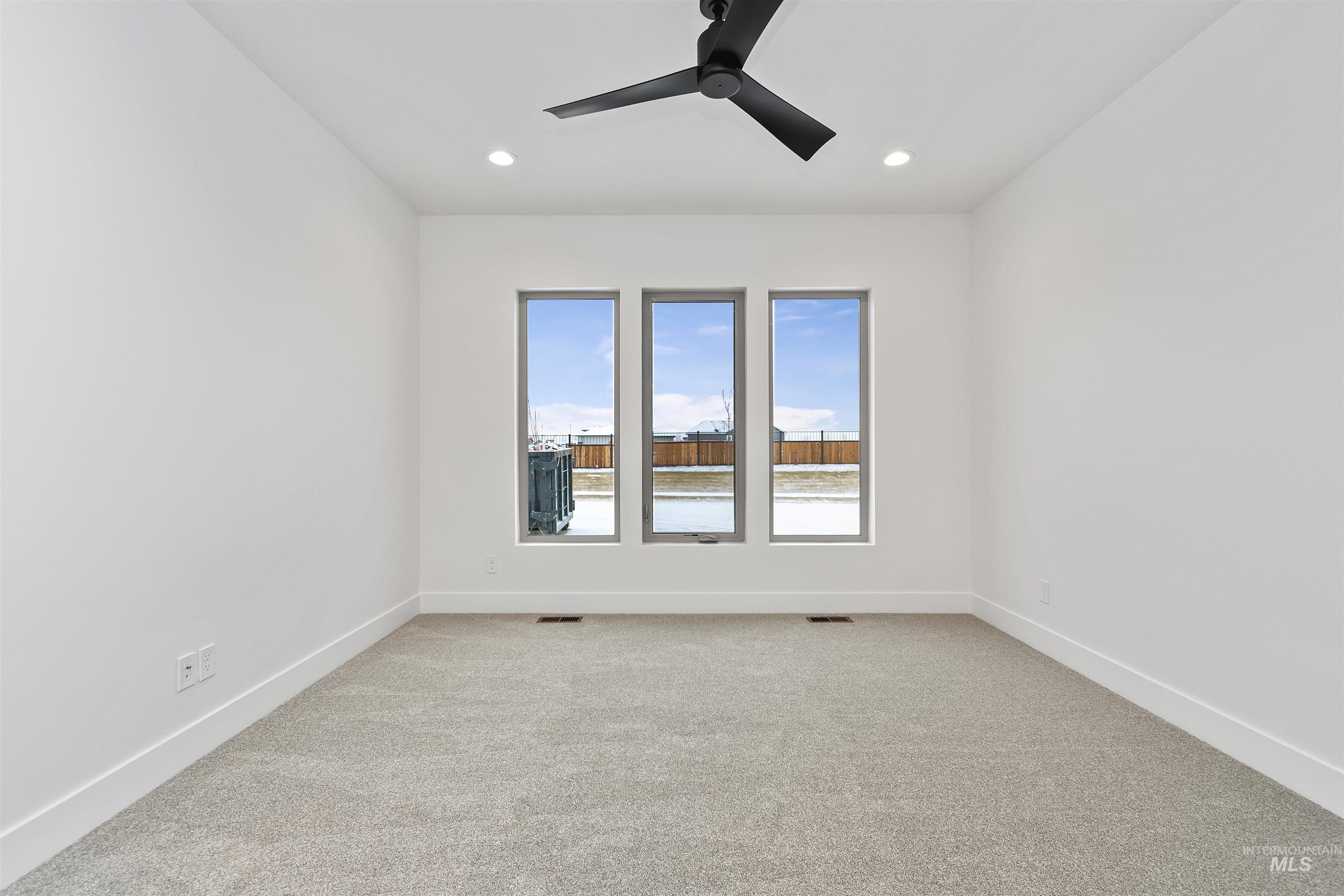 11186 S Corballis Ln., Kuna, Idaho 83634, 3 Bedrooms, 2 Bathrooms, Residential For Sale, Price $484,880,MLS 98974433